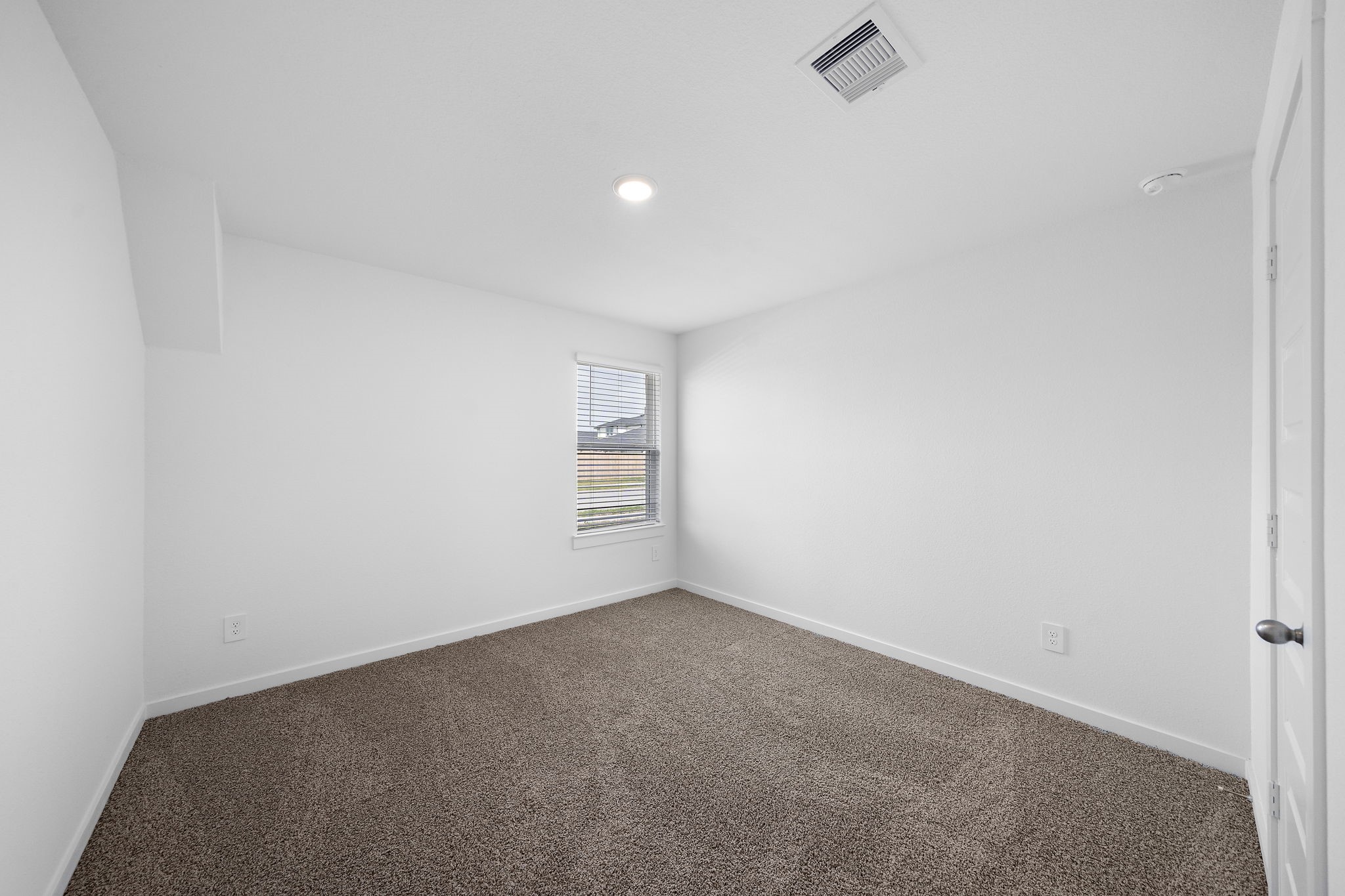 3819 Pierce Place Lane Property Photo 7