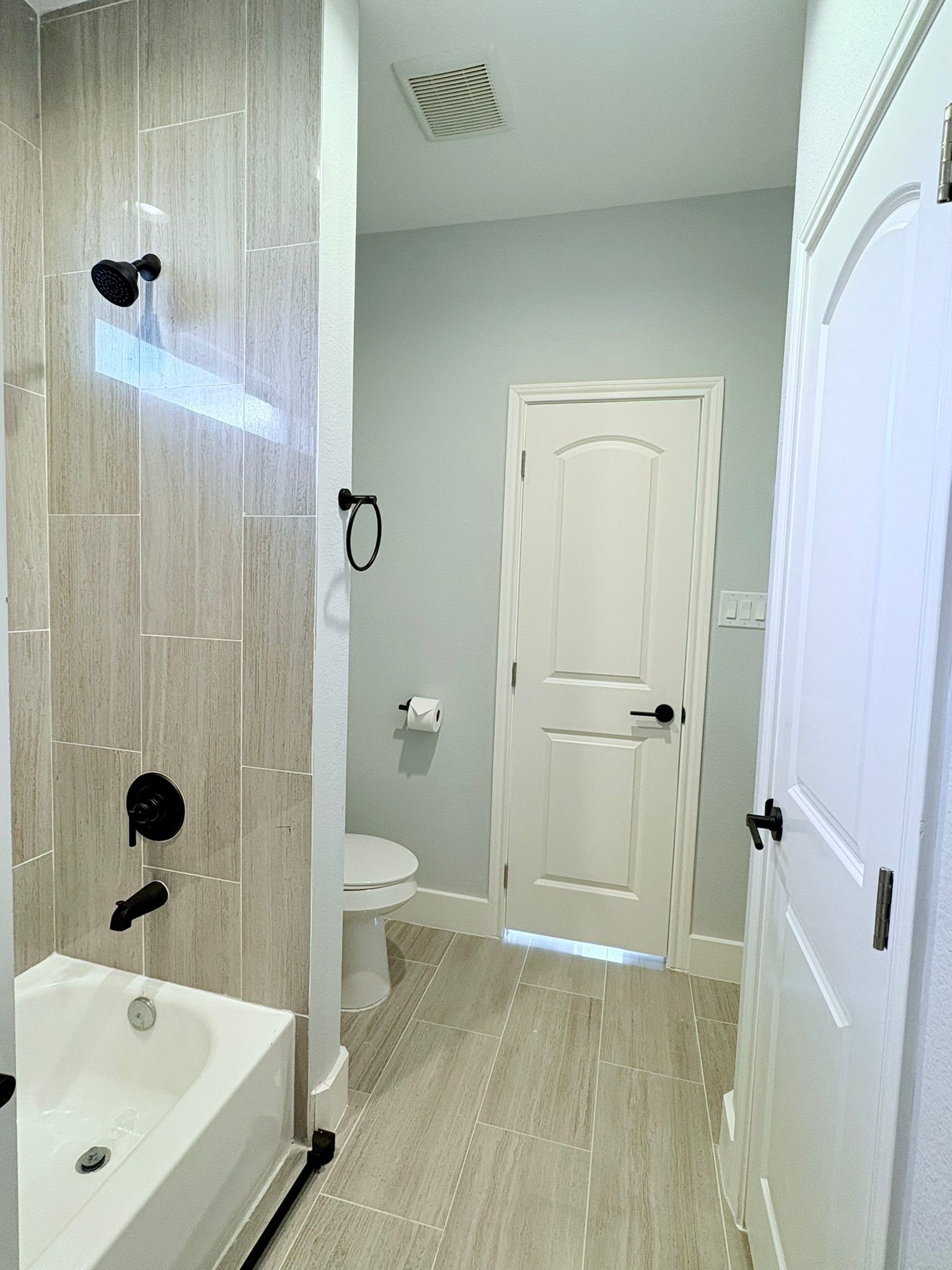 55 Ruskin Drive W Property Photo 22