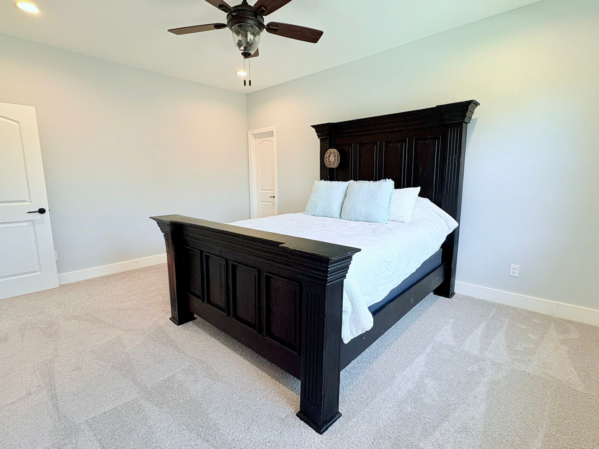 55 Ruskin Drive W Property Photo 24