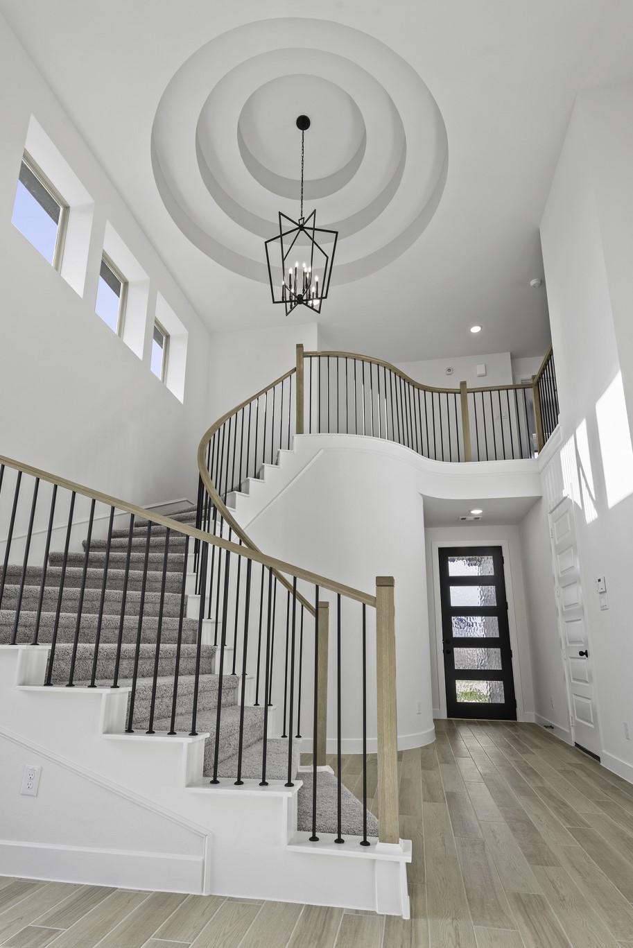 11062 Valley Fort Drive Property Photo 2