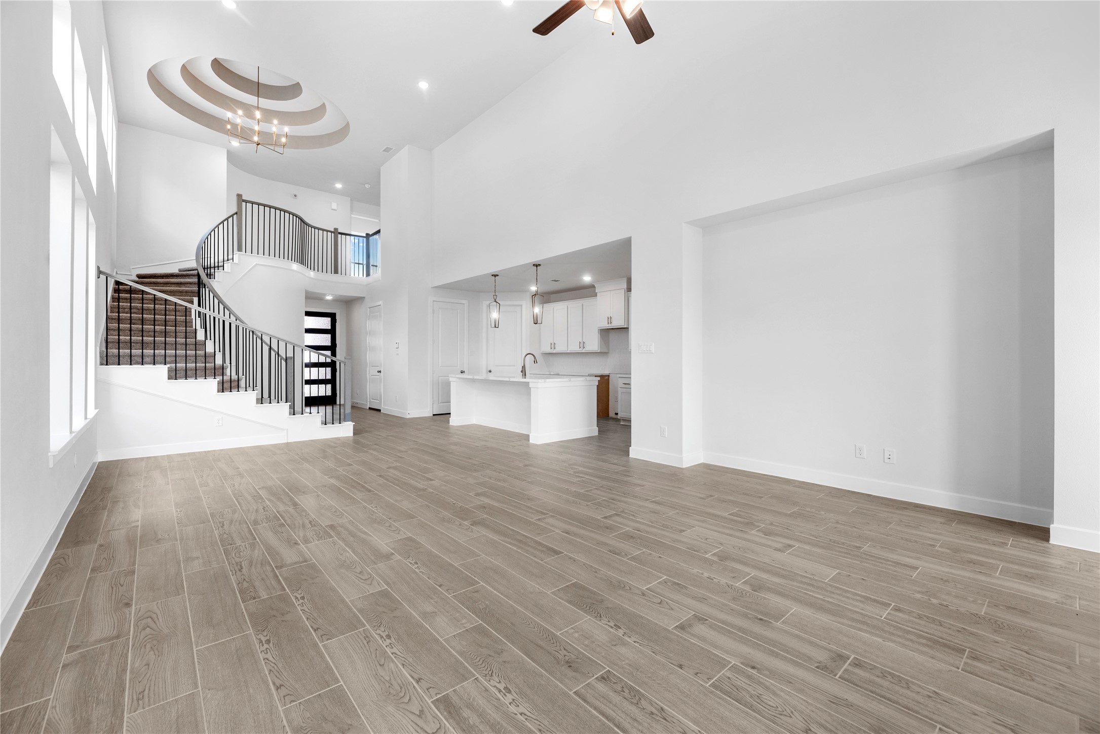 11062 Valley Fort Drive Property Photo 4