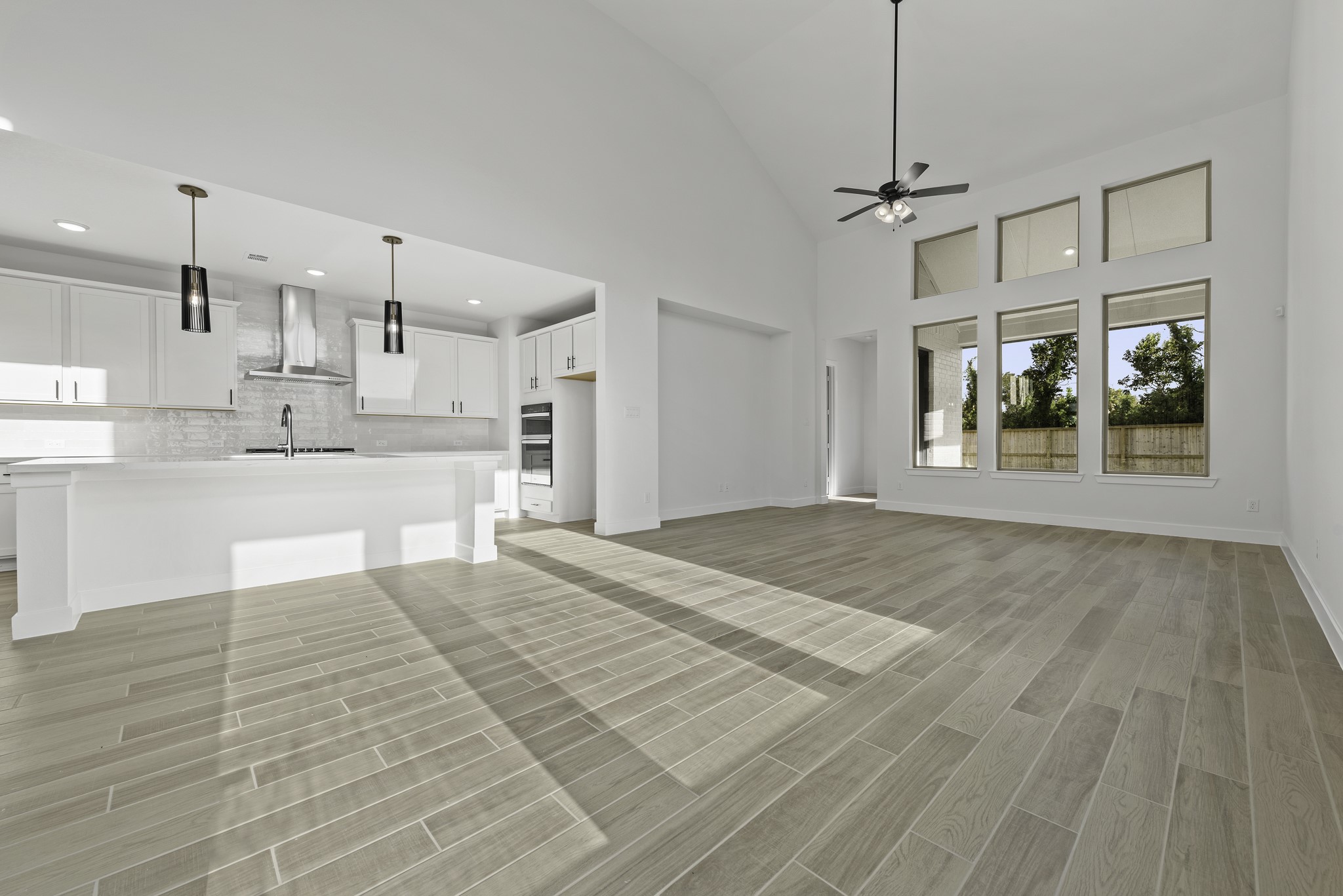 11062 Valley Fort Drive Property Photo 6