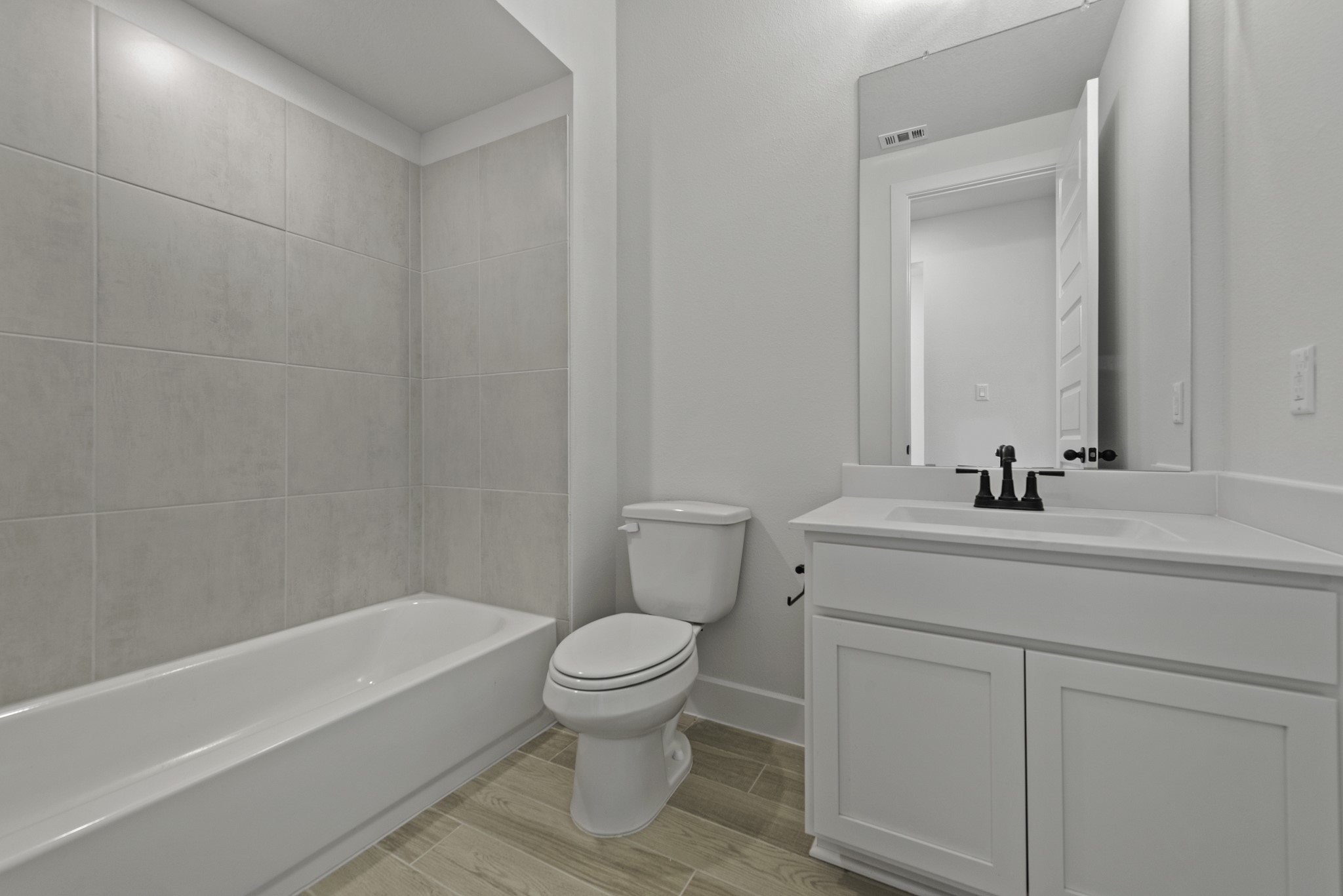11062 Valley Fort Drive Property Photo 19