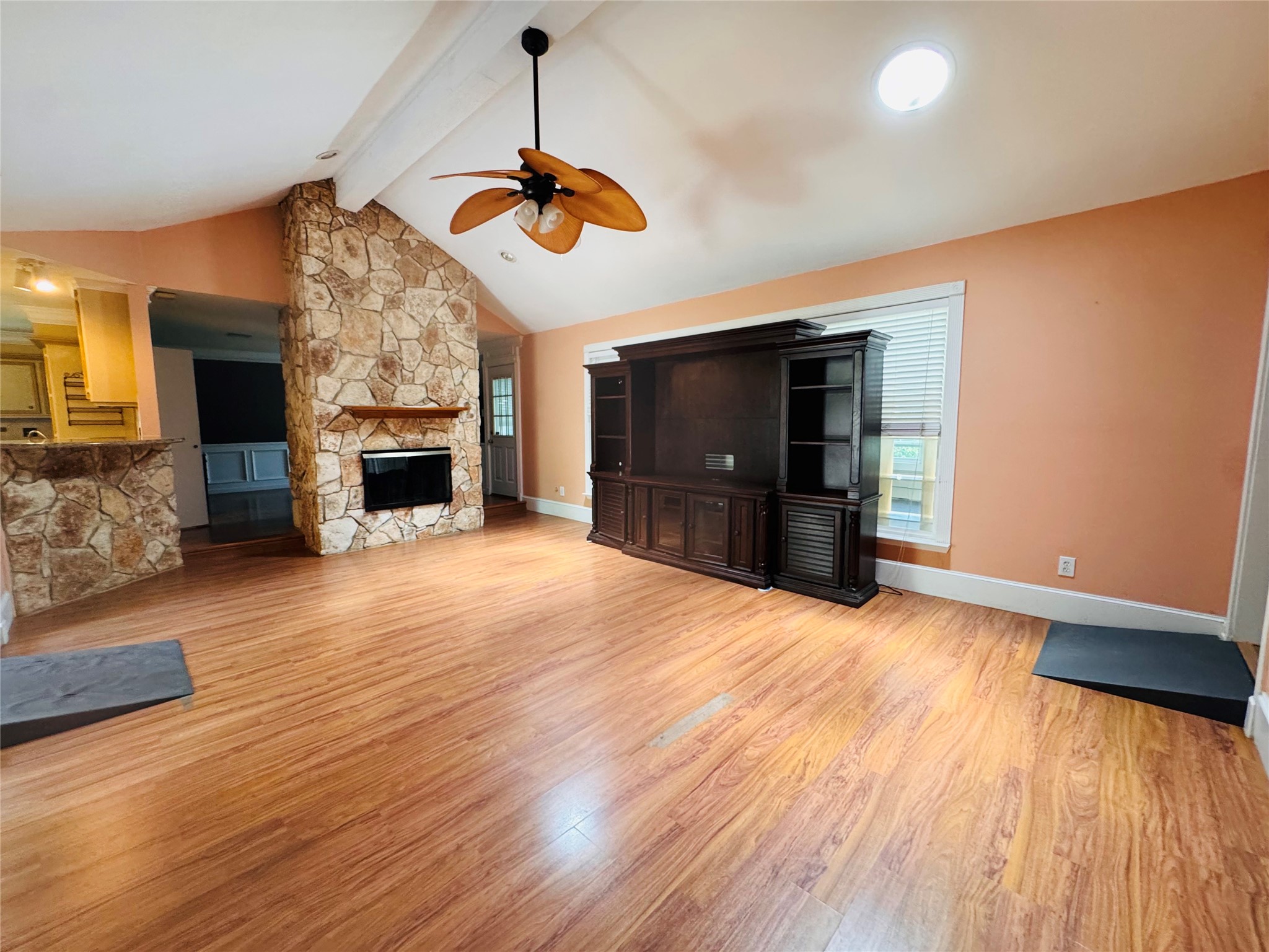 18107 Oakhampton Drive Property Photo 4