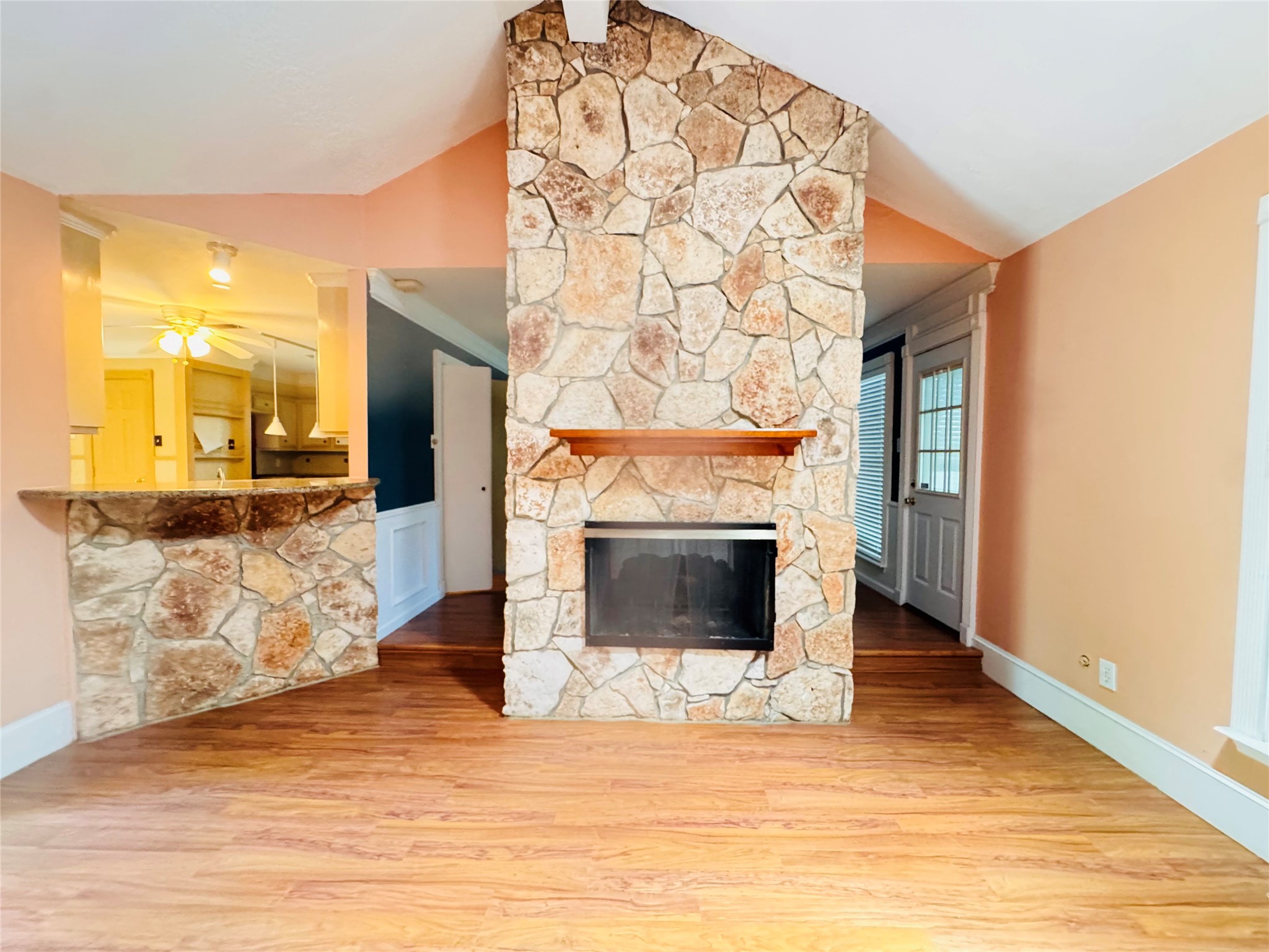 18107 Oakhampton Drive Property Photo 5