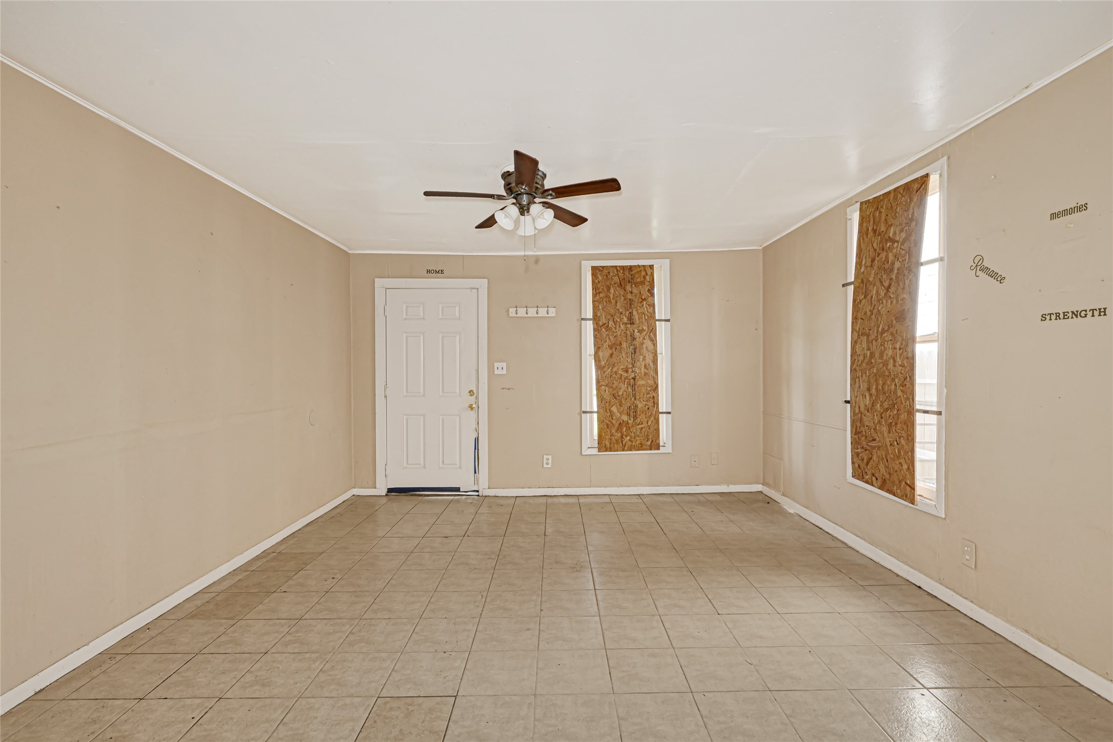 4013 King Street Property Photo 11