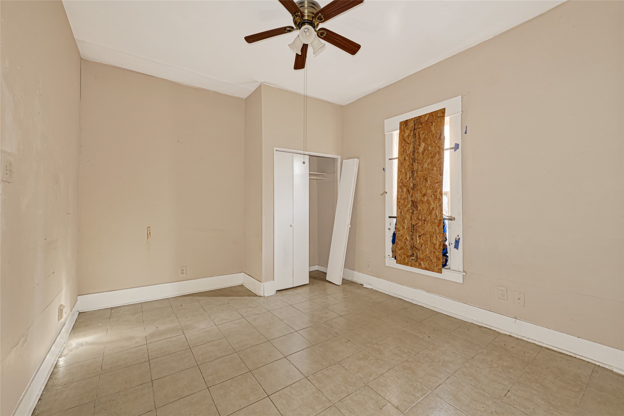 4013 King Street Property Photo 15