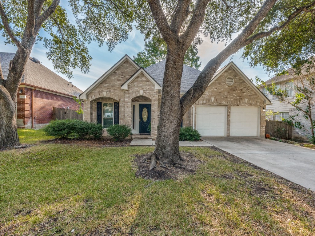 2835 Pond Apple Property Photo 1