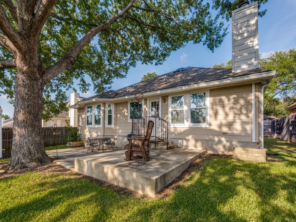 2835 Pond Apple Property Photo 14