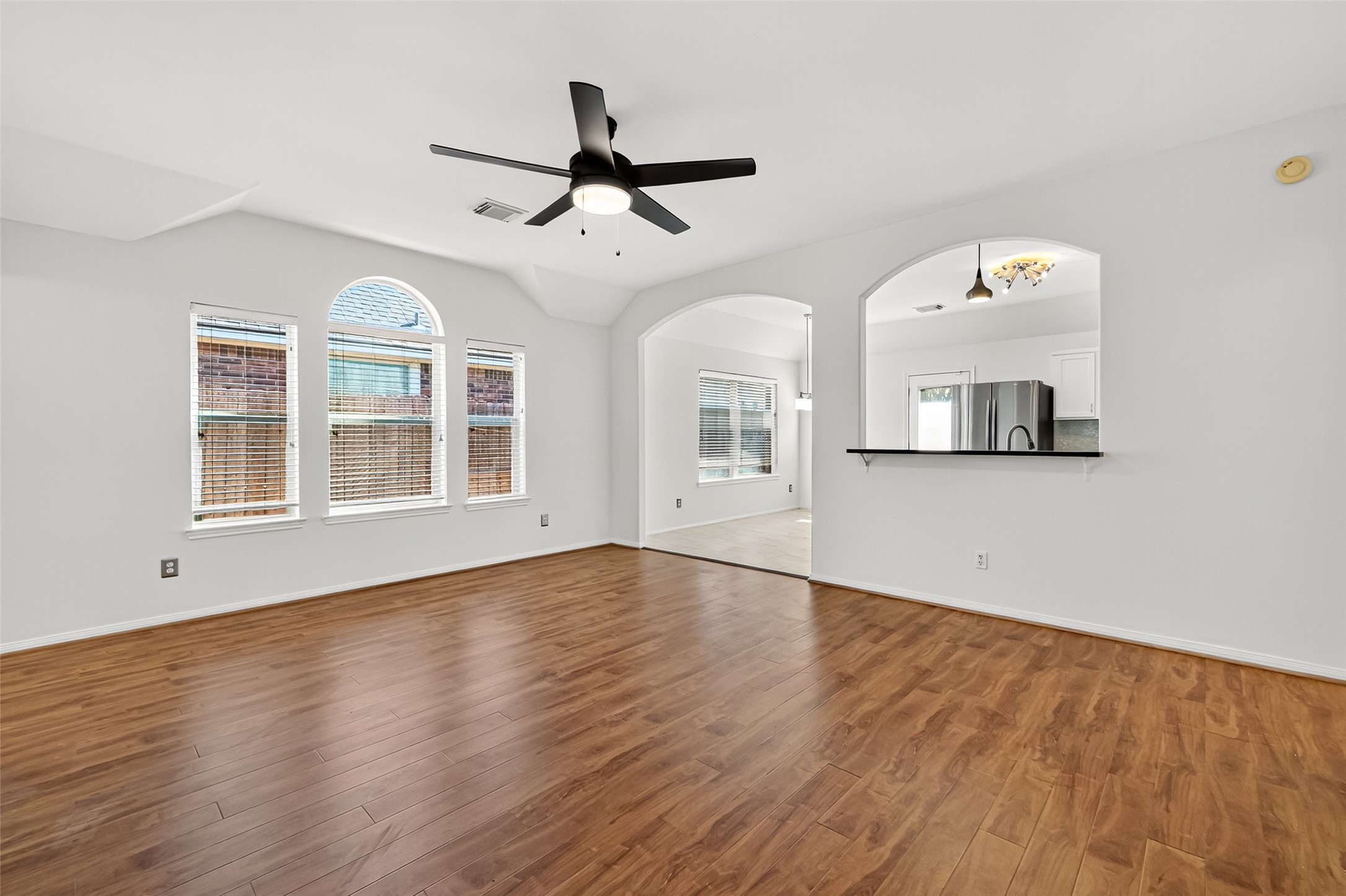 1415 Rogers Lake Lane Property Photo 5