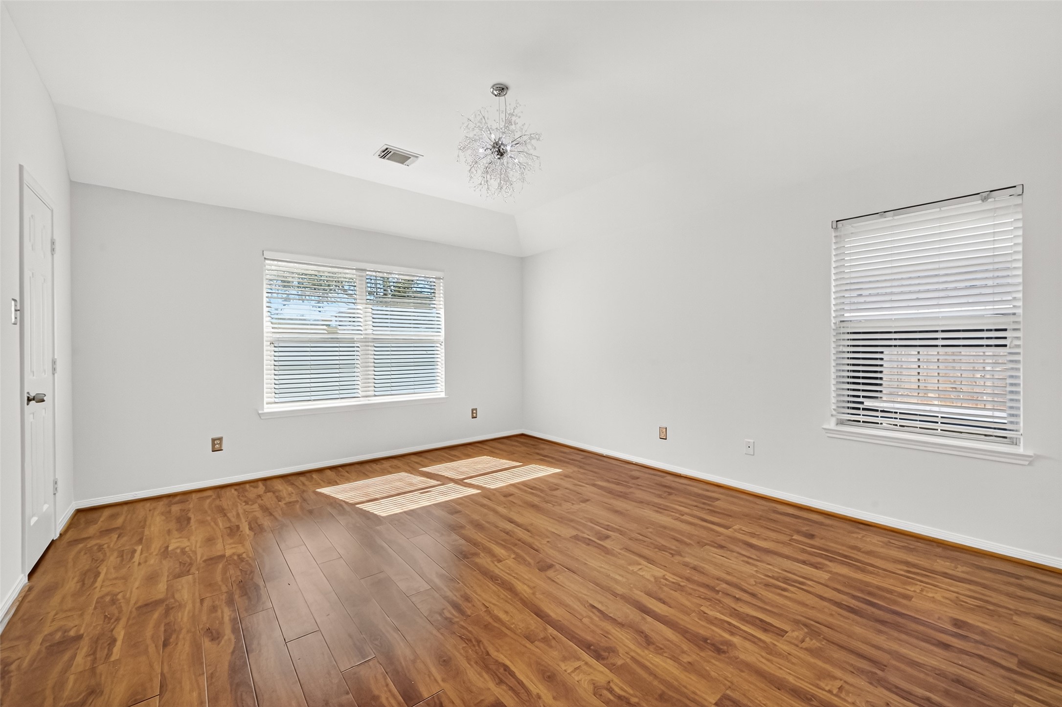 1415 Rogers Lake Lane Property Photo 12