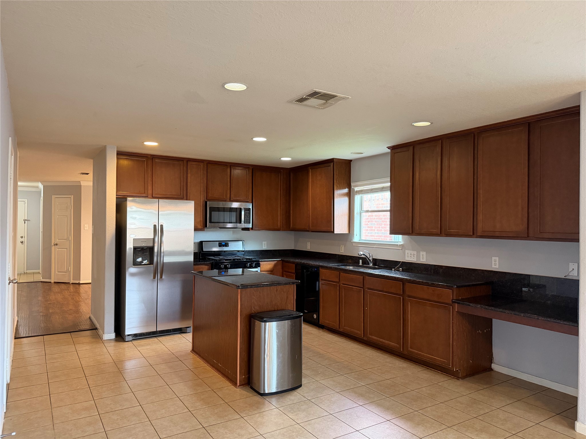 8023 Clover Leaf Drive Property Photo 1