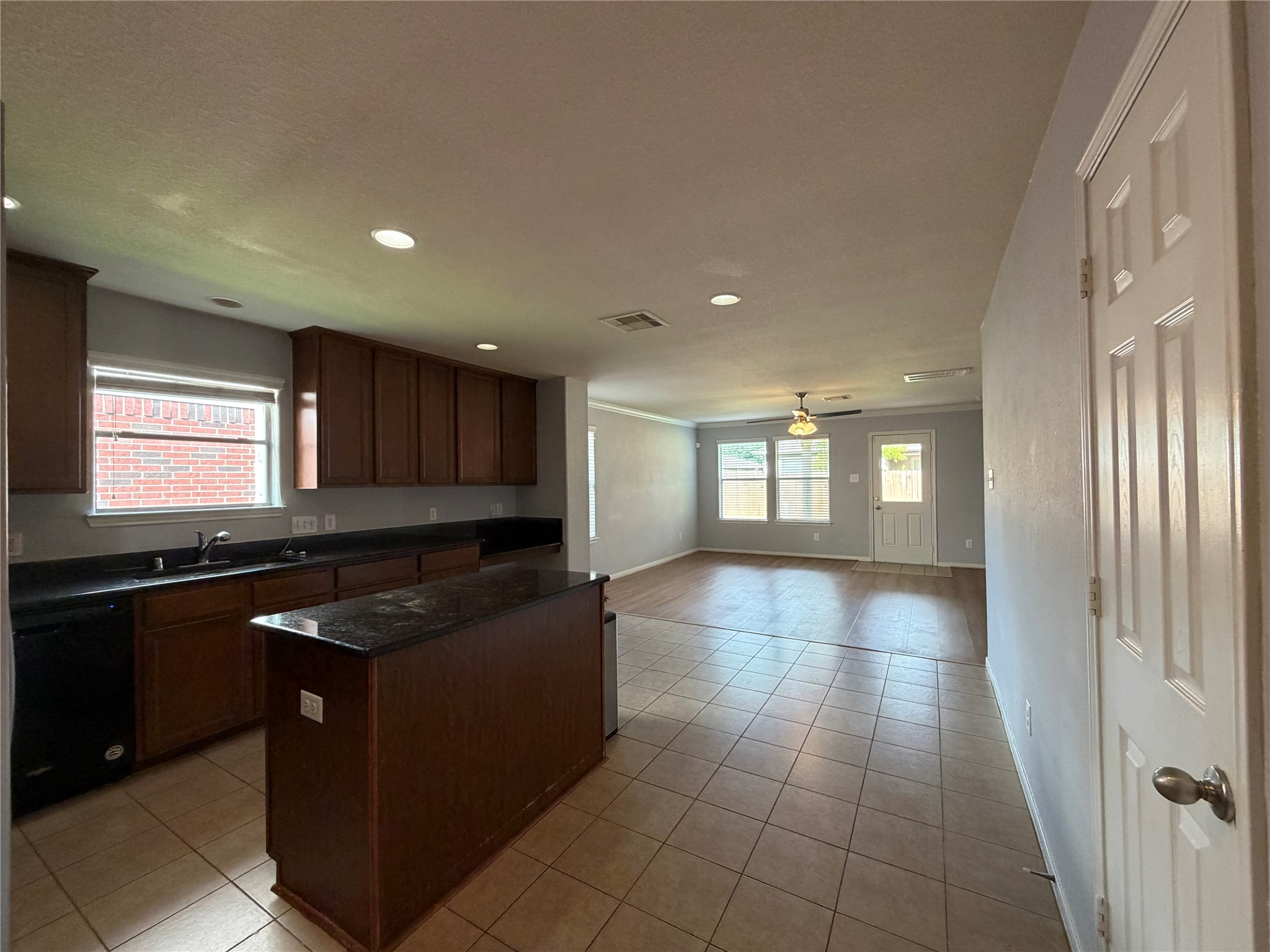 8023 Clover Leaf Drive Property Photo 12