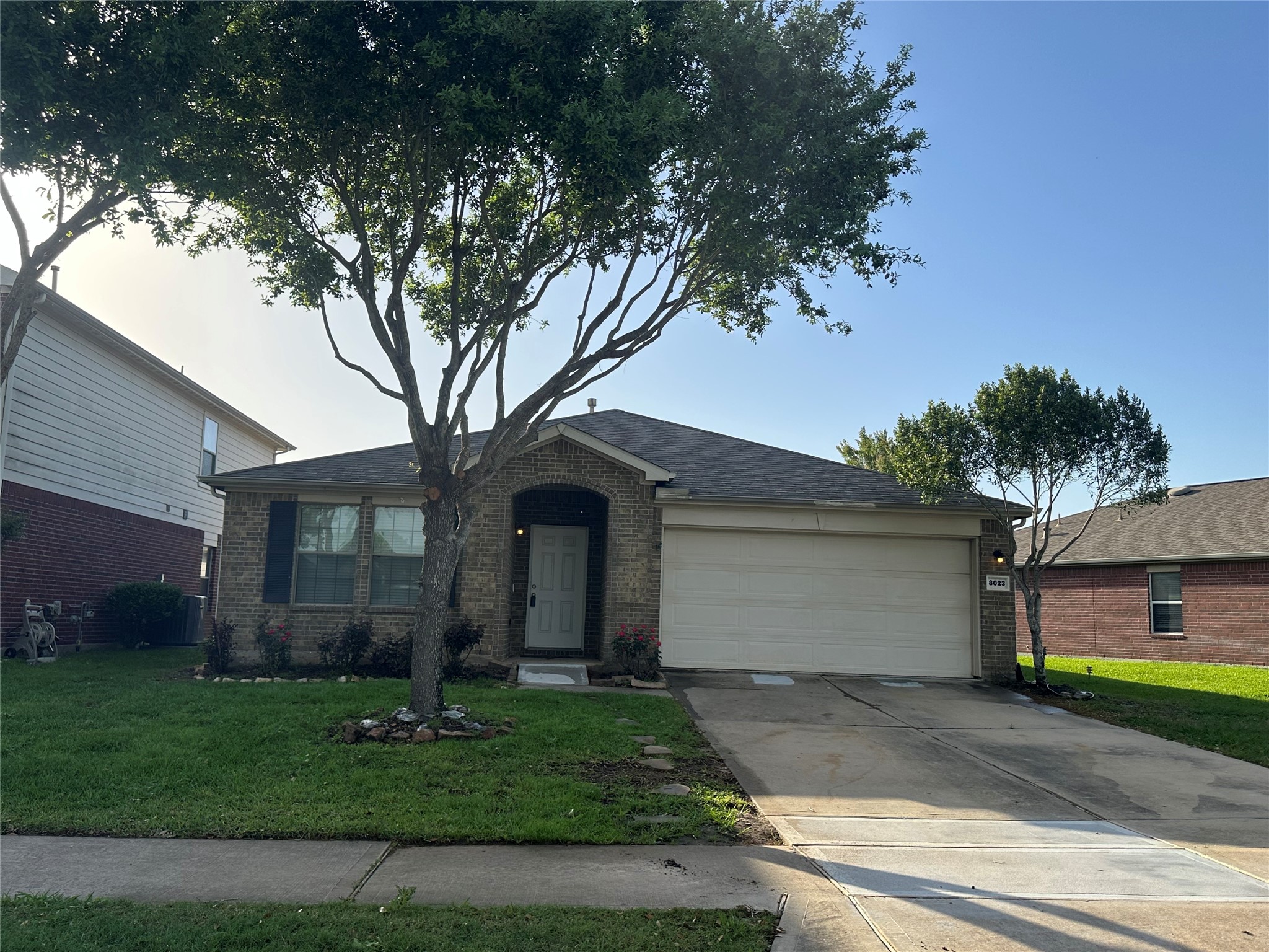 8023 Clover Leaf Drive Property Photo 33