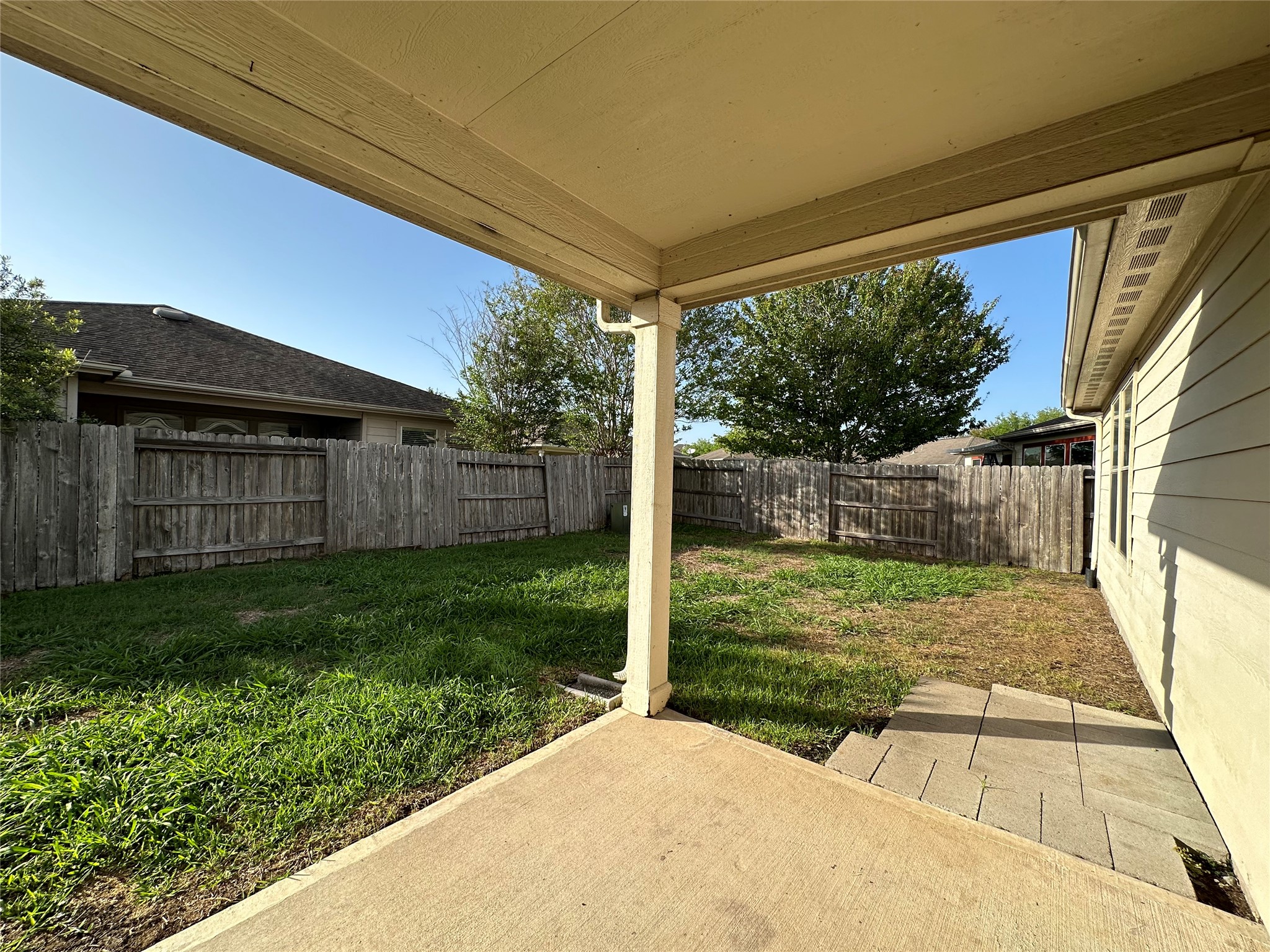 8023 Clover Leaf Drive Property Photo 34