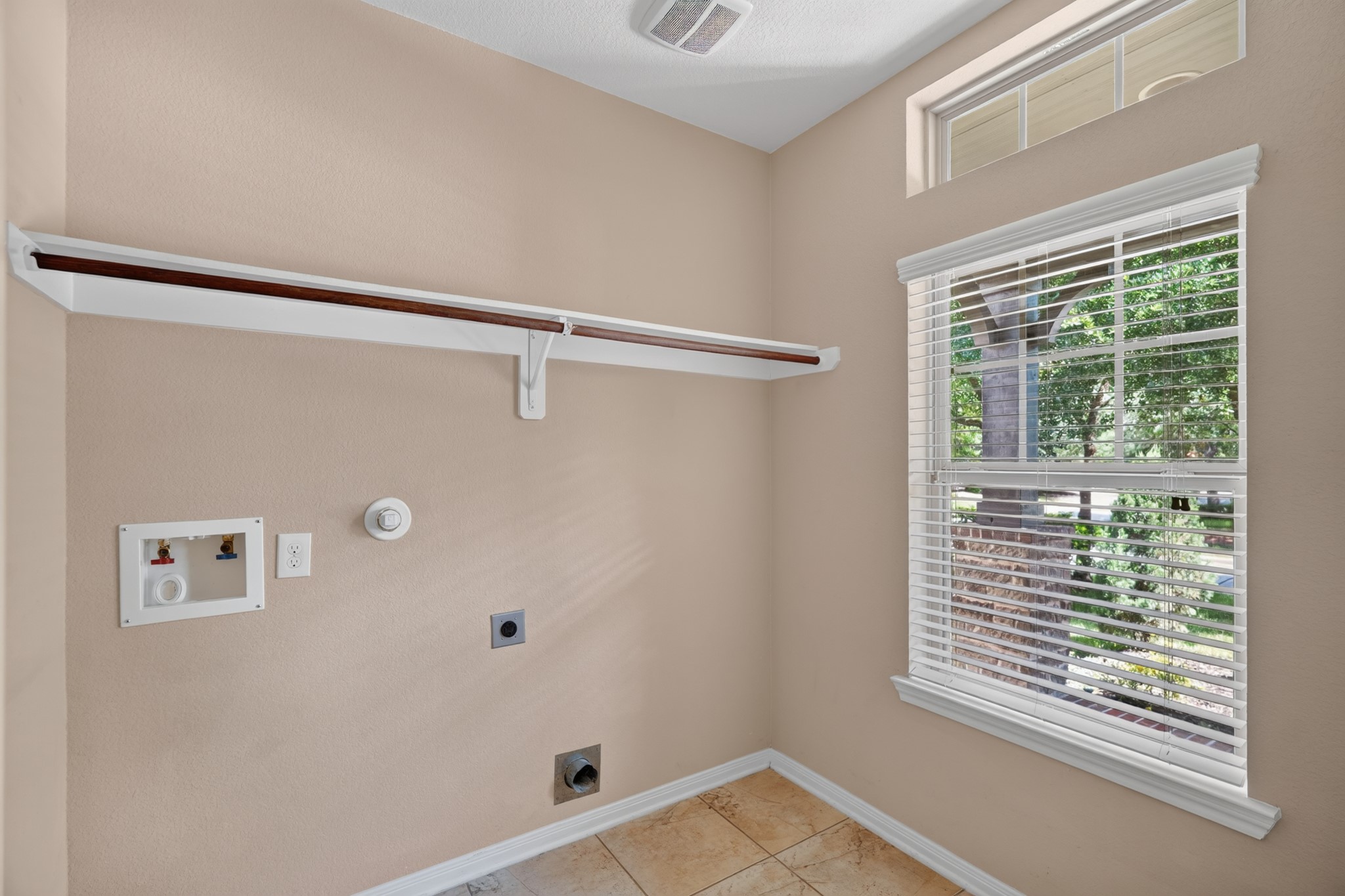 15 Butternut Grove Place Property Photo 27