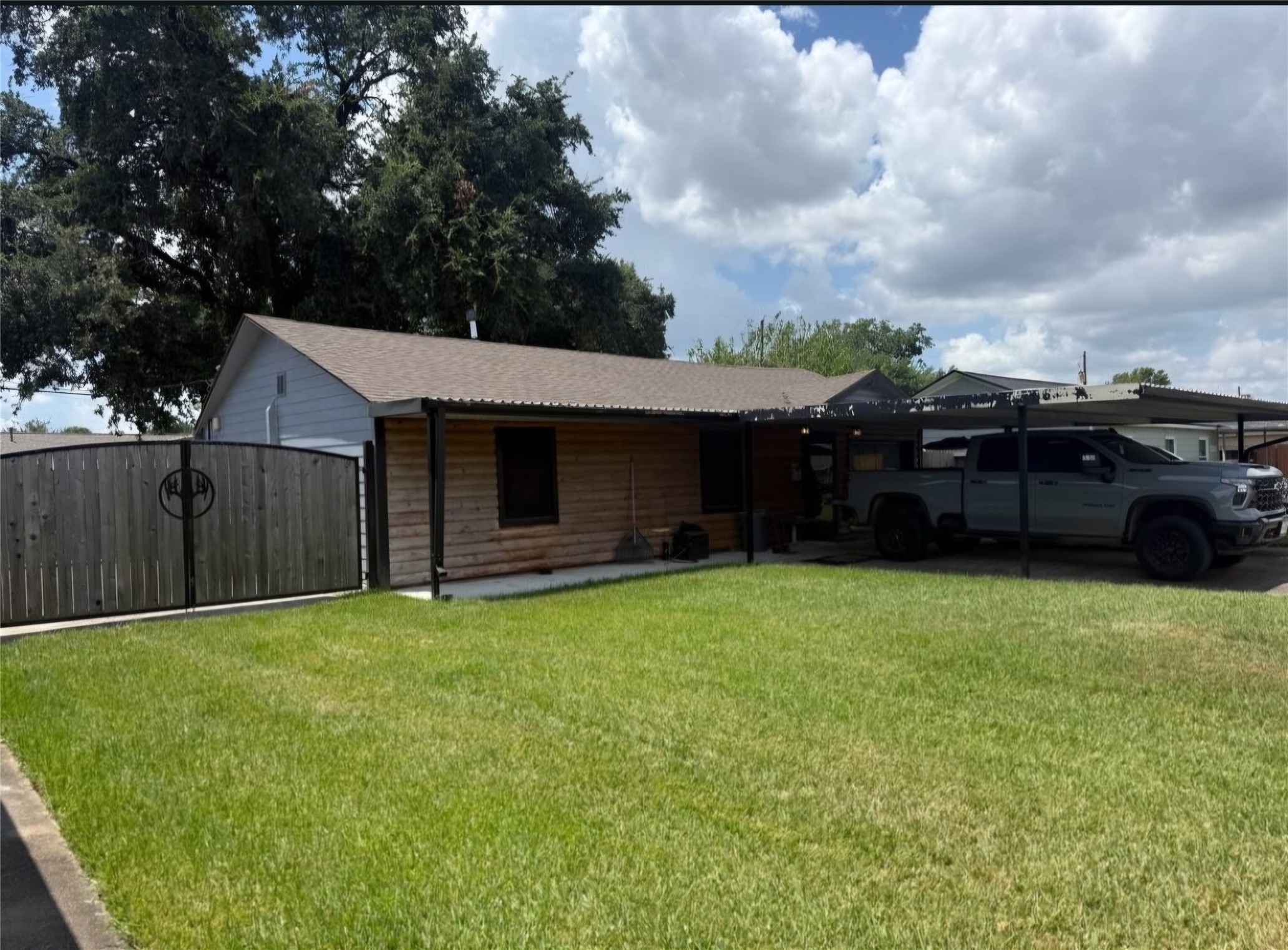2314 Estate Drive Property Photo 1