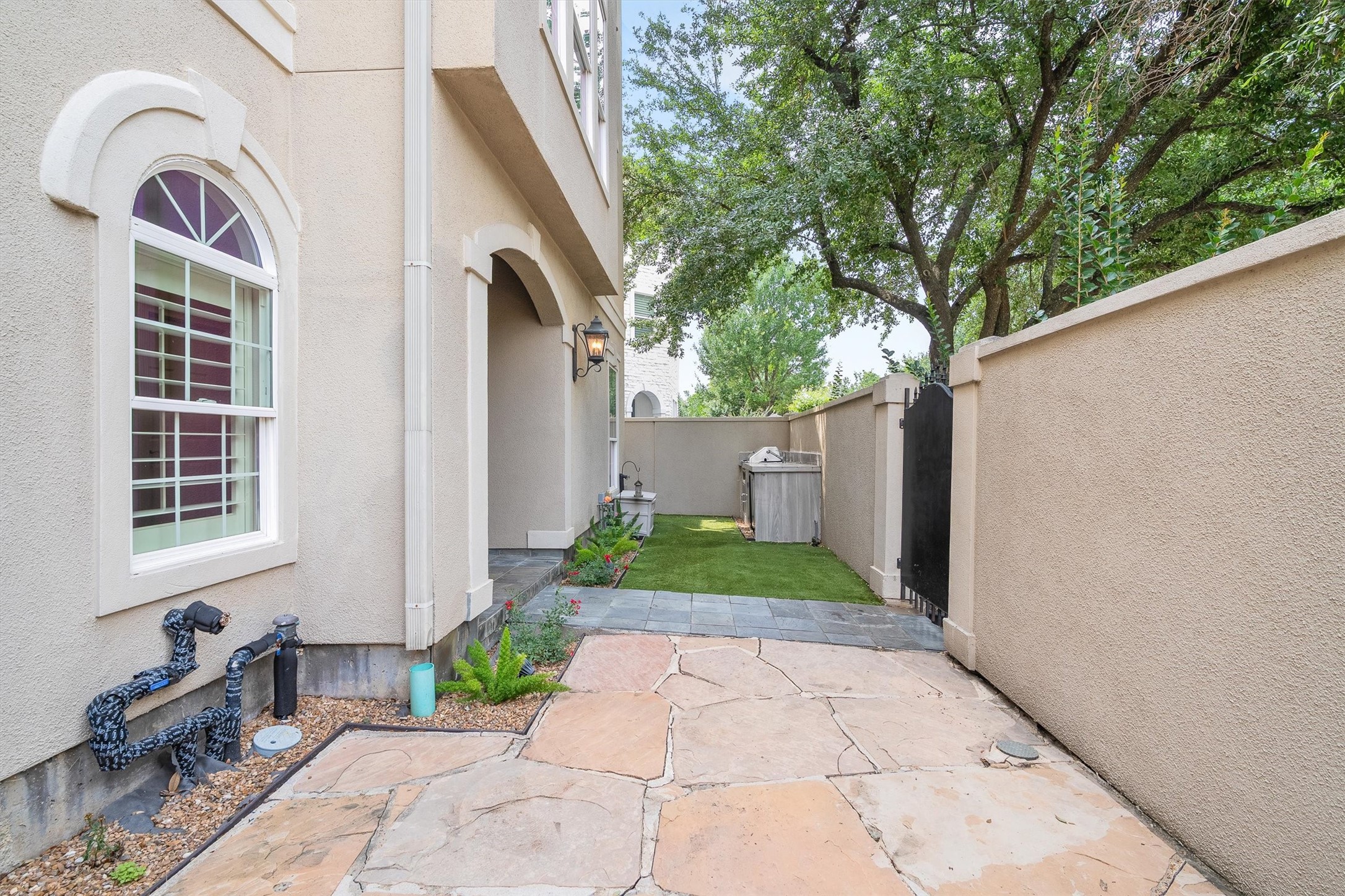 5507 Val Verde Street Property Photo 4