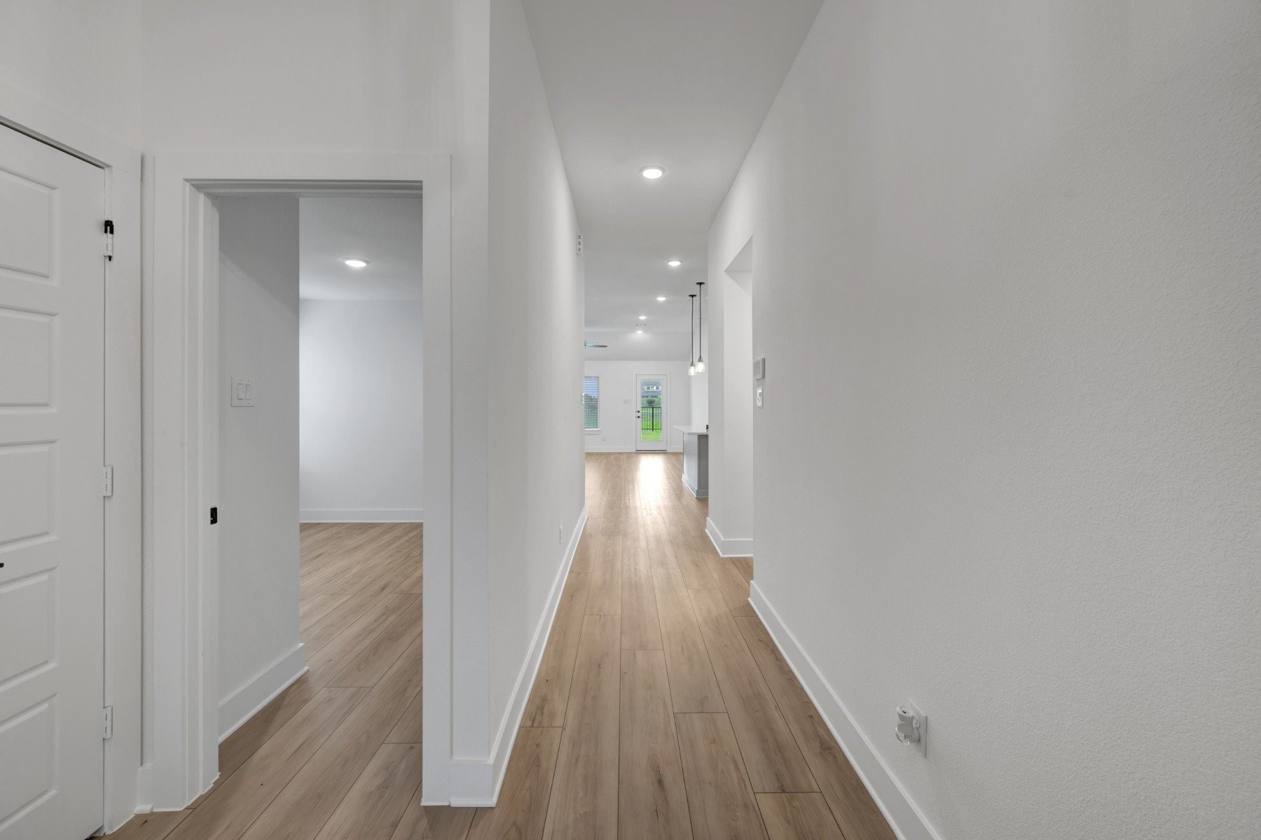 13925 Baikal Manor Drive Property Photo 14