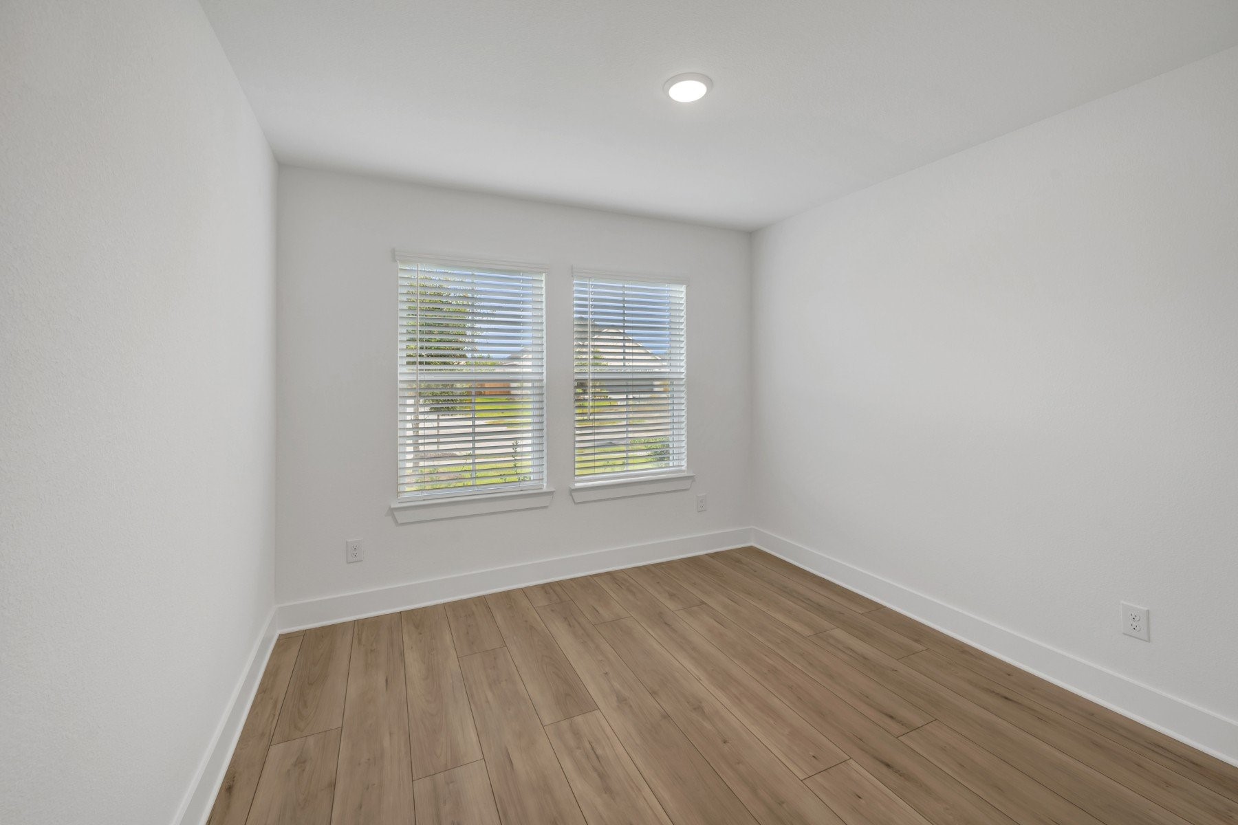 13925 Baikal Manor Drive Property Photo 18