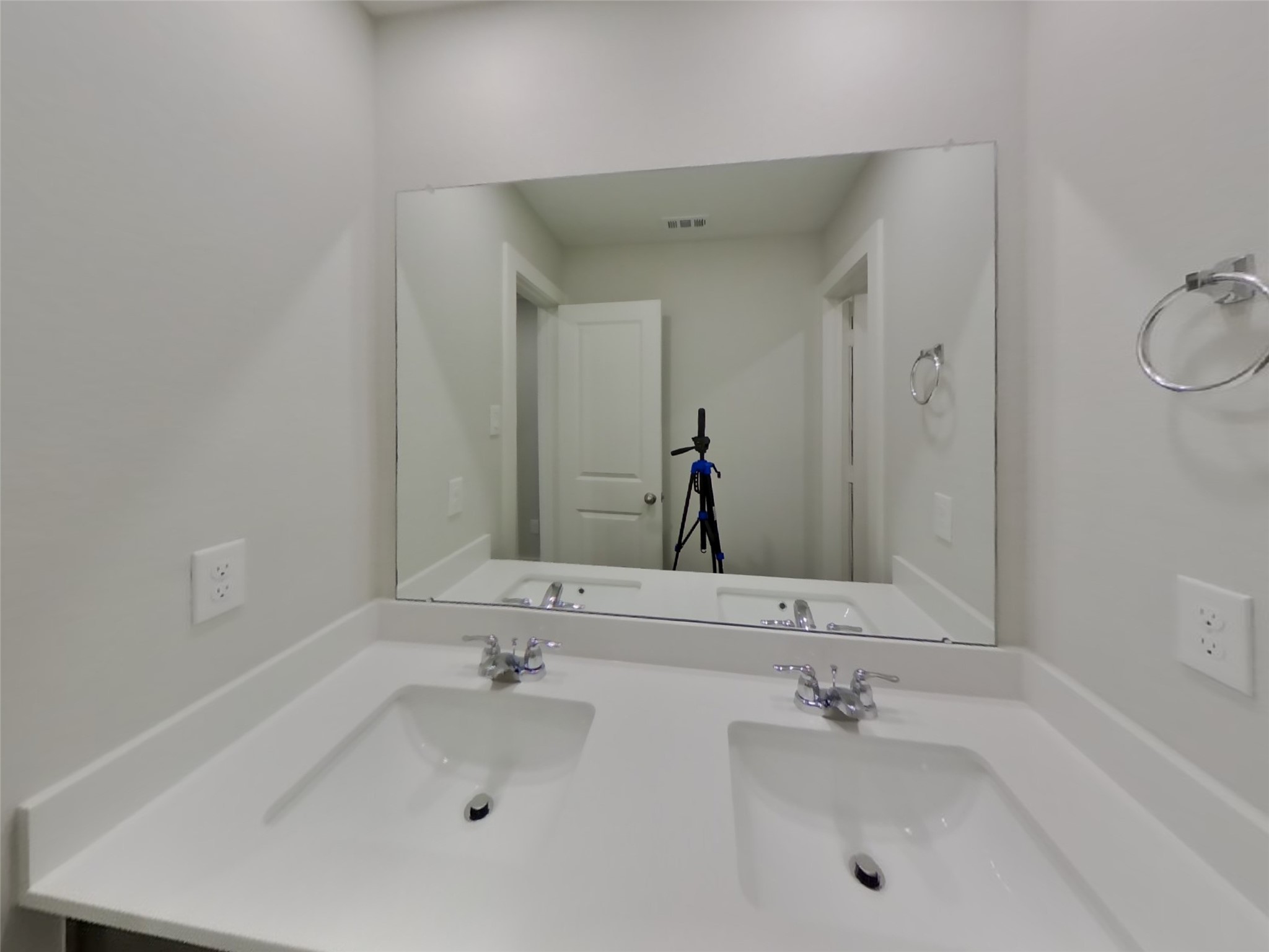 22718 Terrazzo Drive Property Photo 13