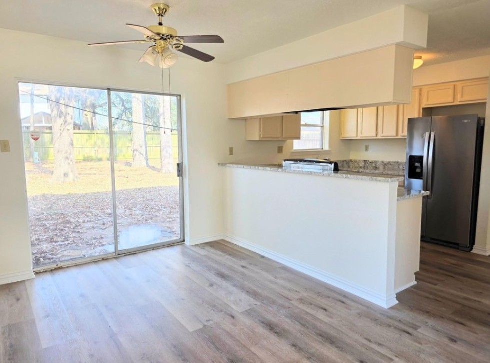 24022 Spring Briar Lane Property Photo 4