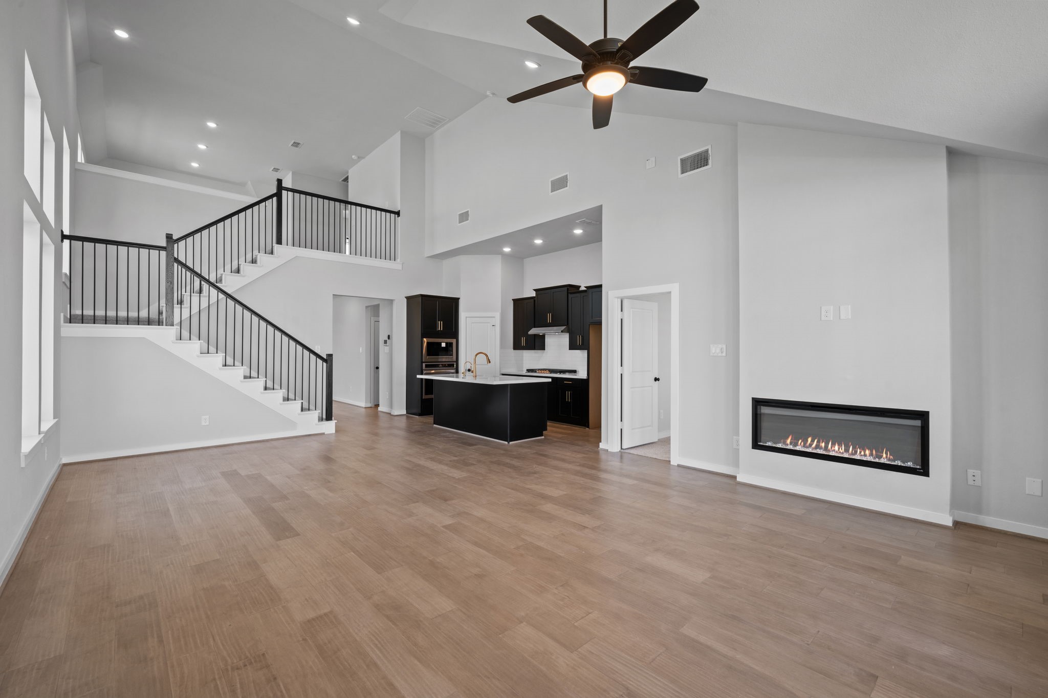 21602 Tumble Mustard Ln Way Property Photo 6