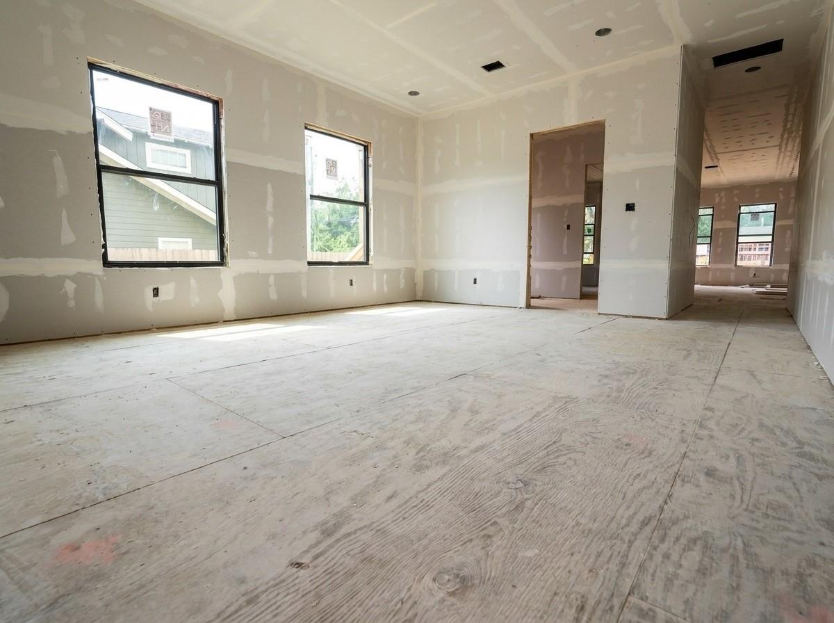 4539 Walker Street, Houston Tx 77023 Property Photo 2