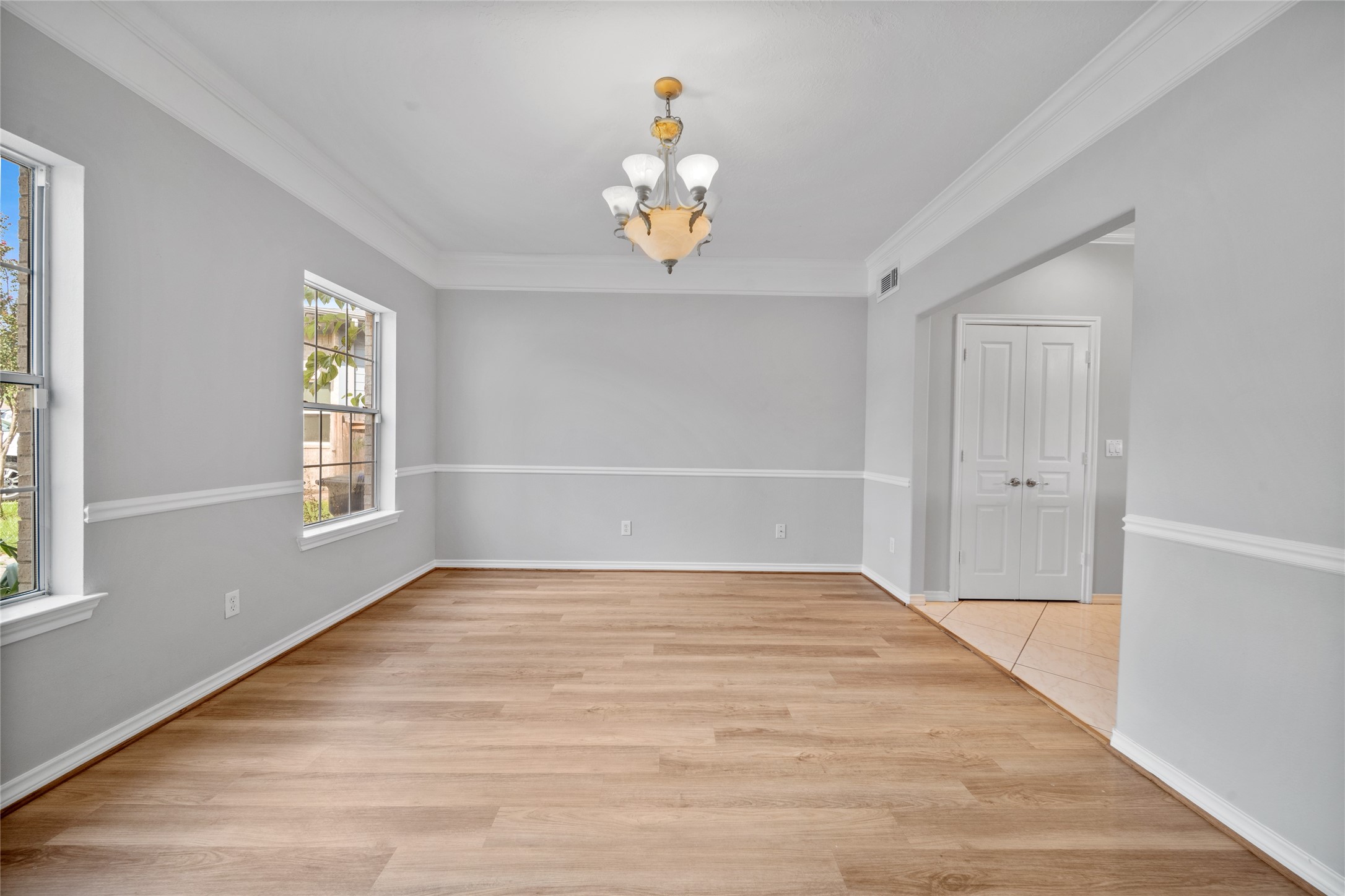 17603 W Fawn River Circle Property Photo 7