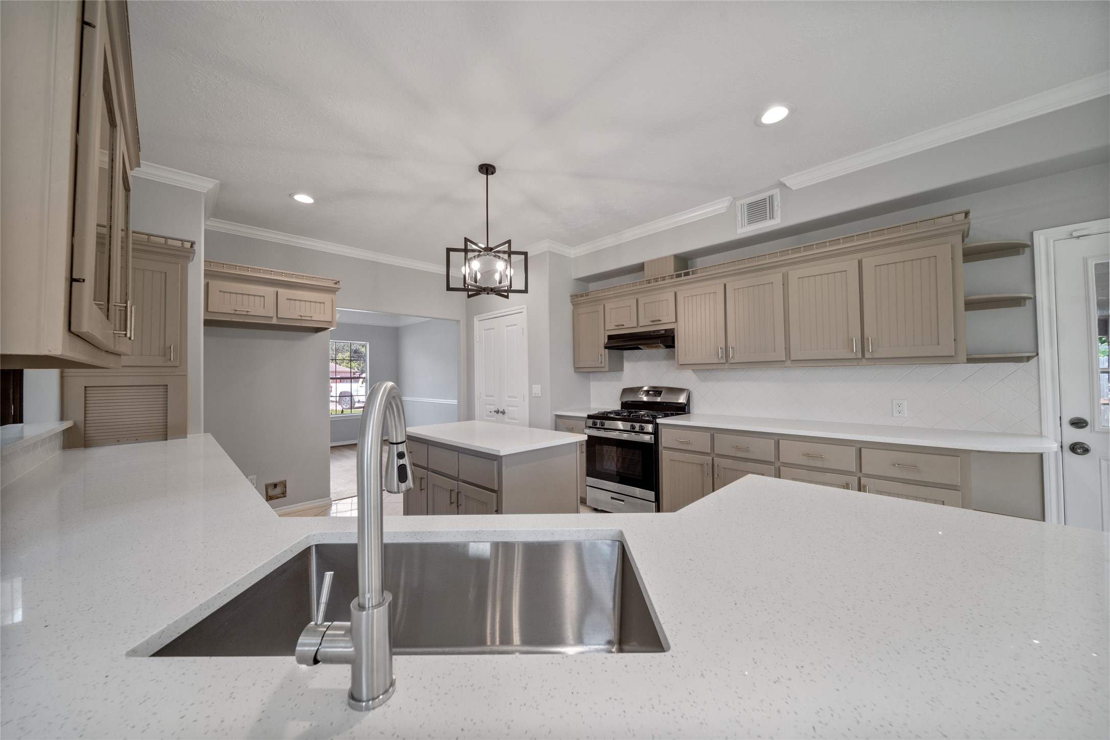 17603 W Fawn River Circle Property Photo 12
