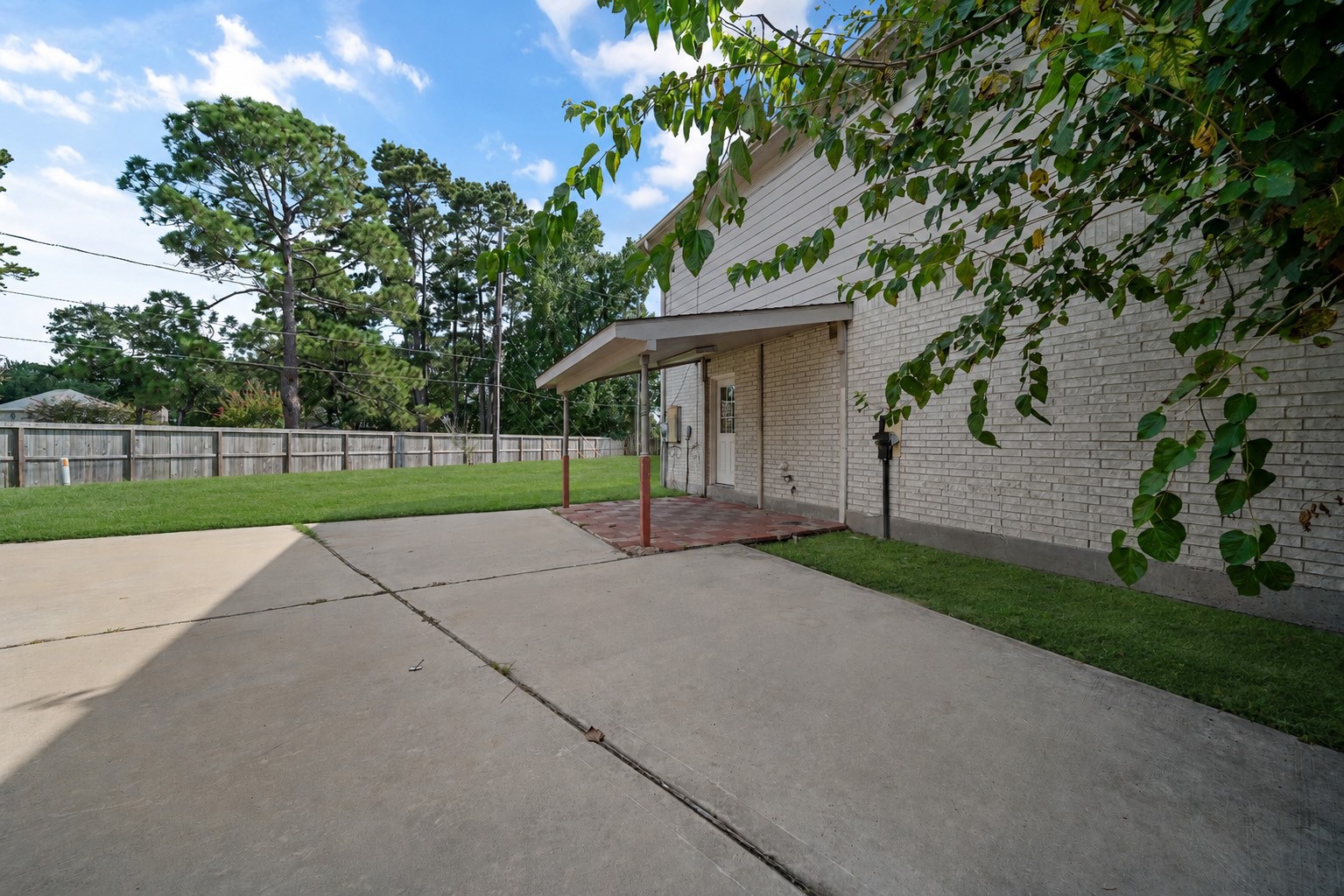 17603 W Fawn River Circle Property Photo 30