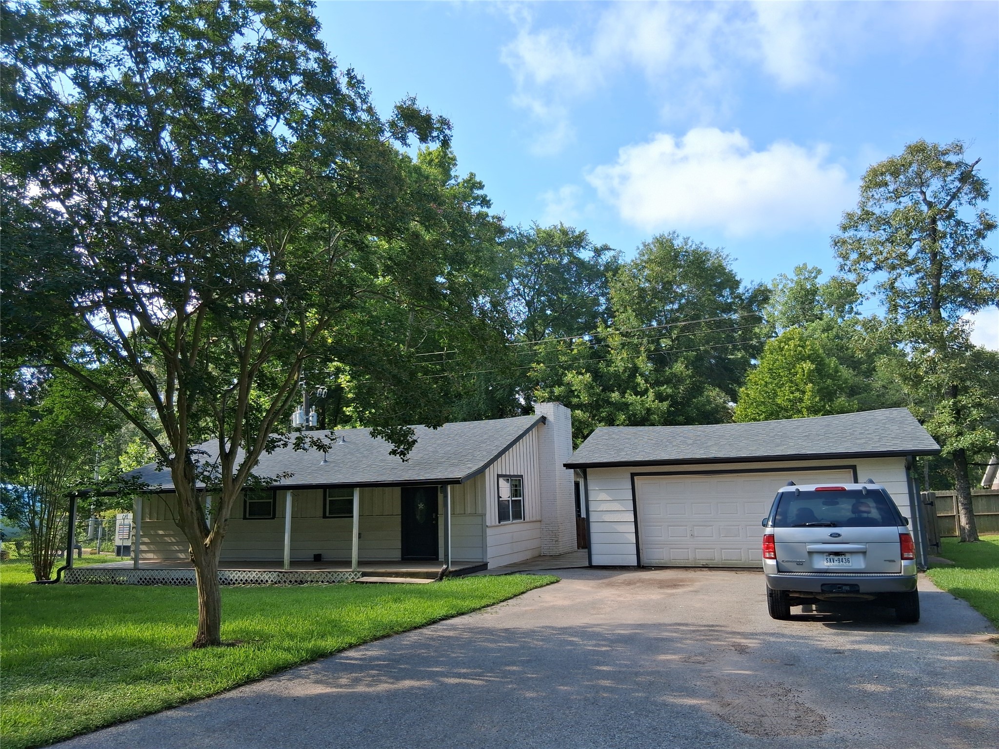 26445 E Lazy Ln Property Photo 1