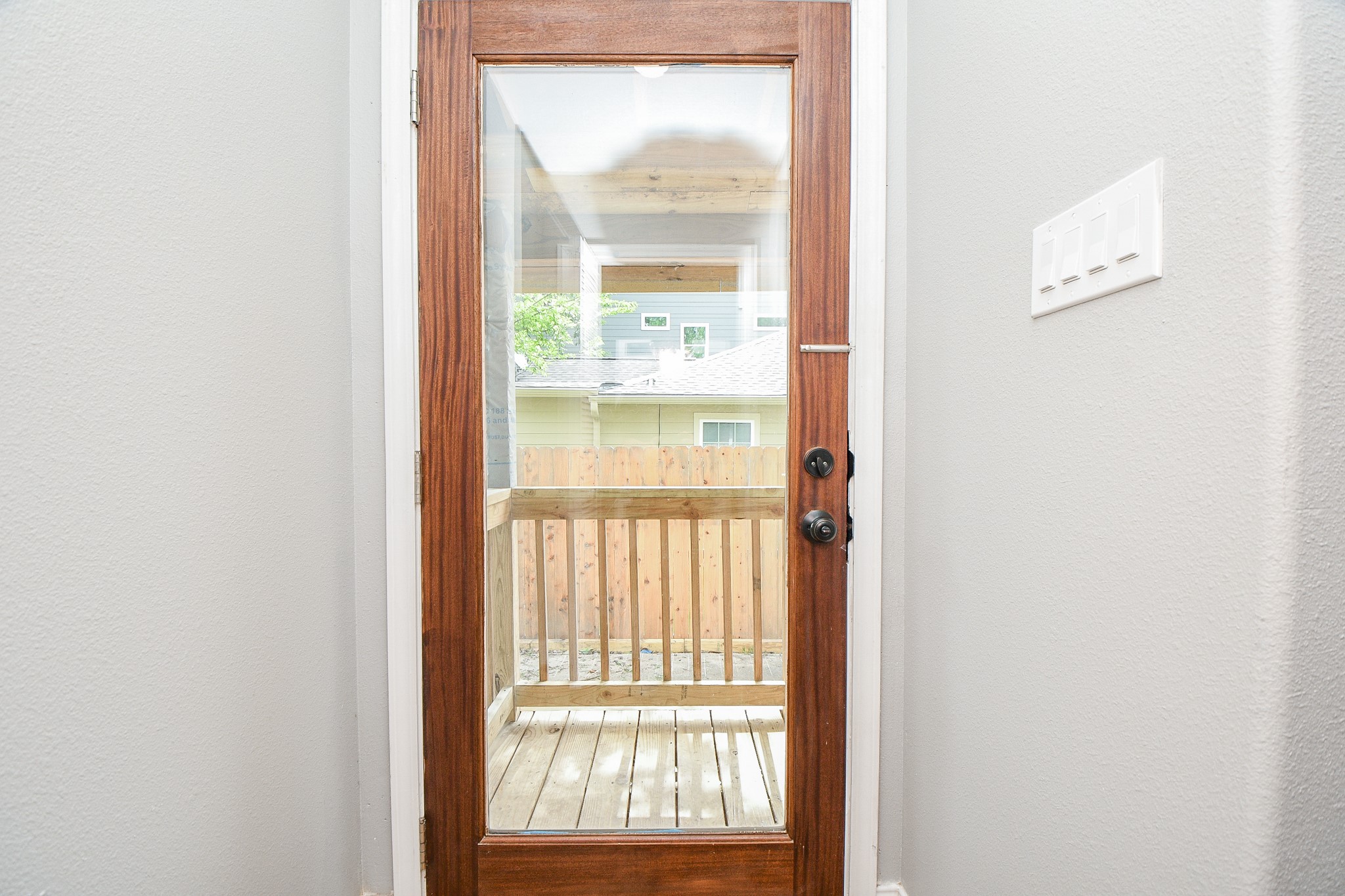 311 E 35th Street Property Photo 27