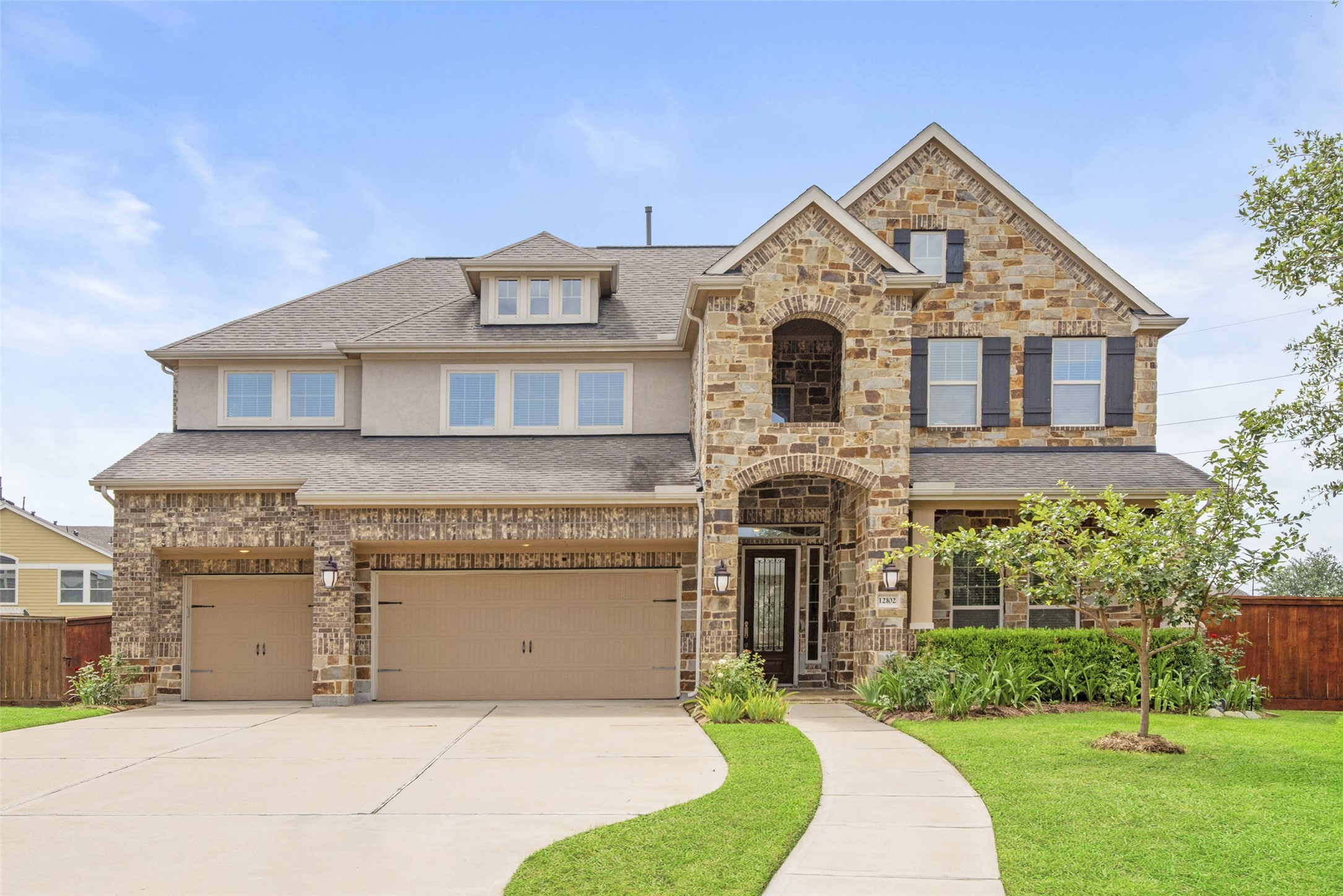 12102 Accorso Street Property Photo