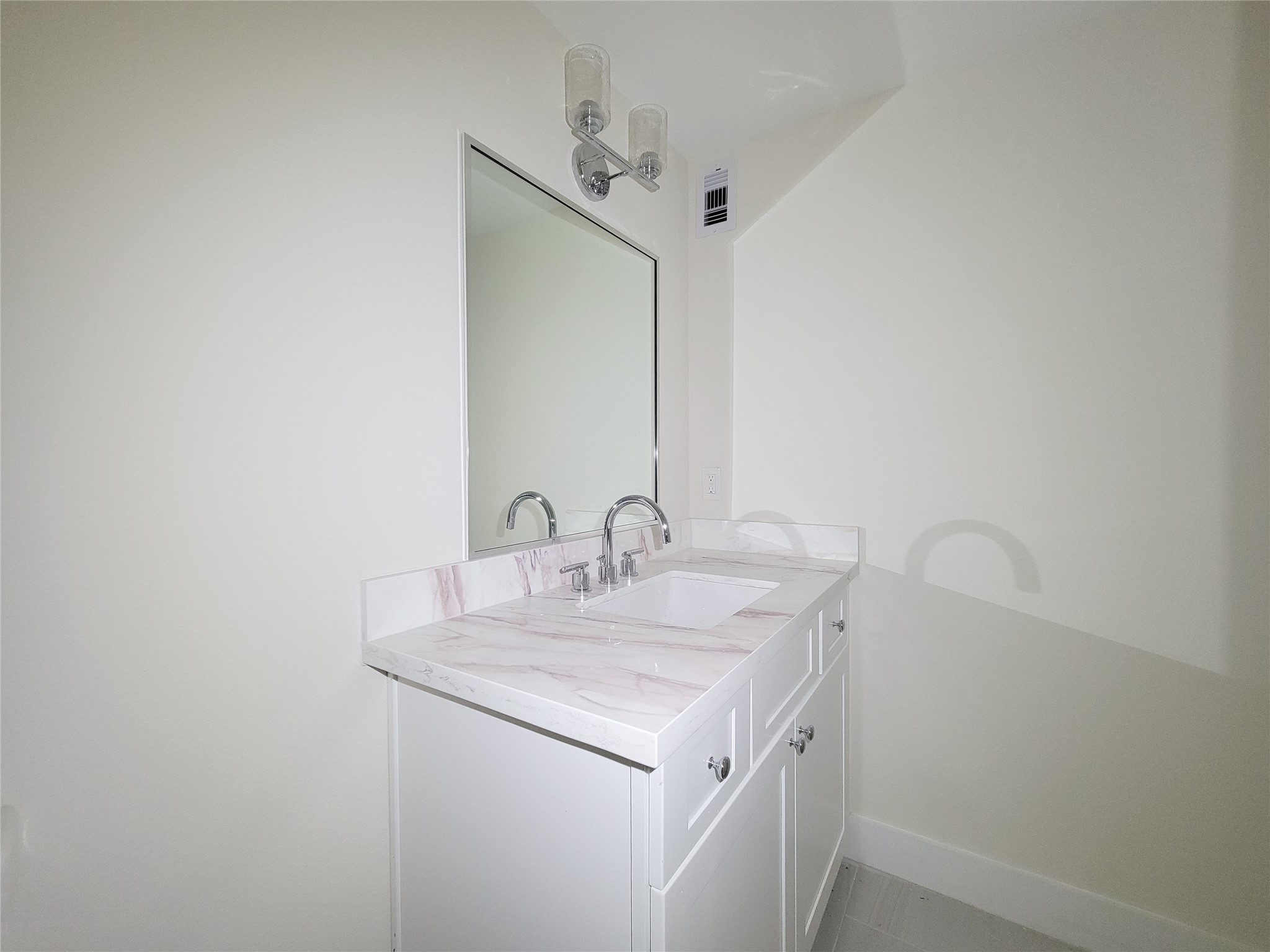5931 Beall Street C Property Photo 33