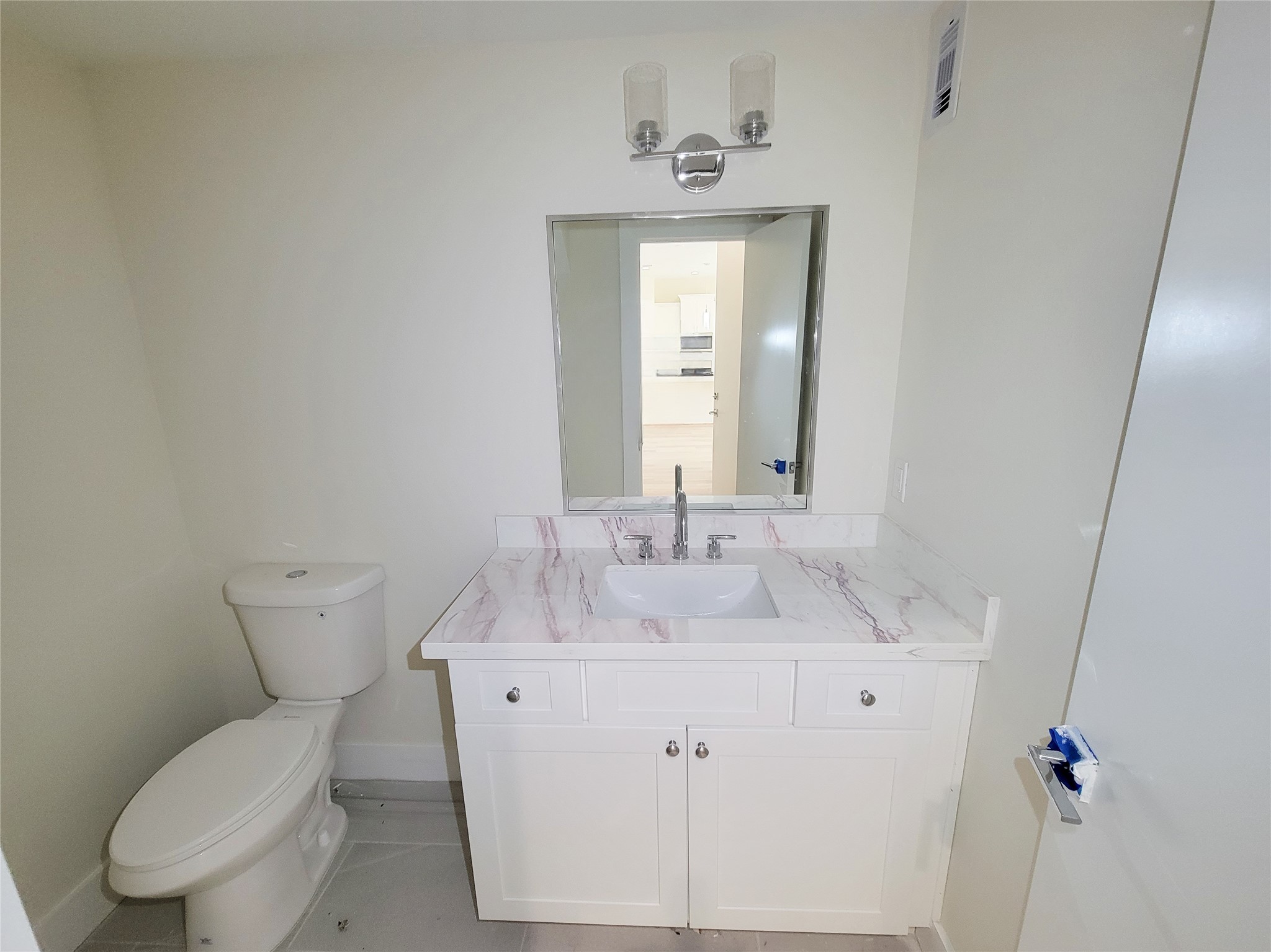5931 Beall Street C Property Photo 34