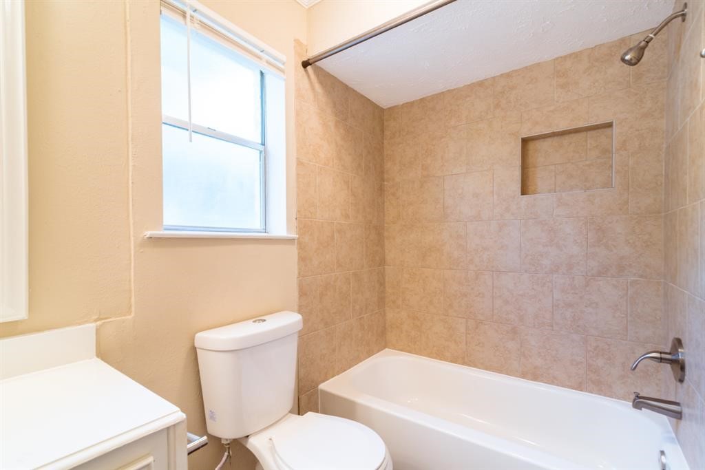 20520 Youpon Lane Property Photo 13