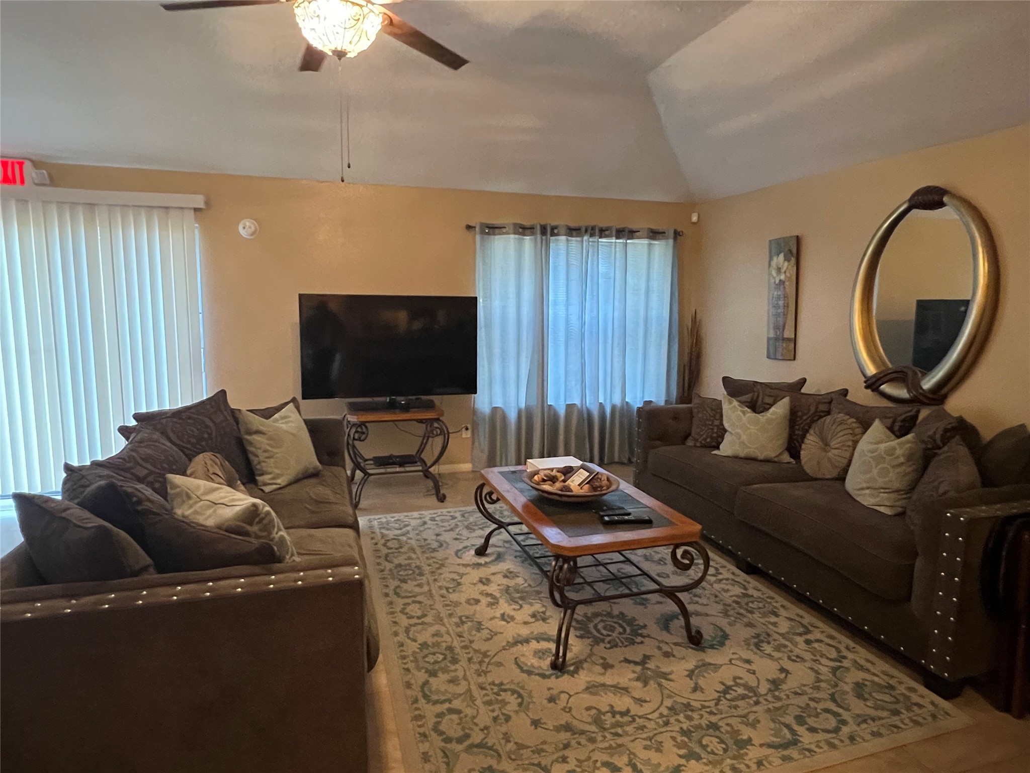22814 Tree House Lane Property Photo 3
