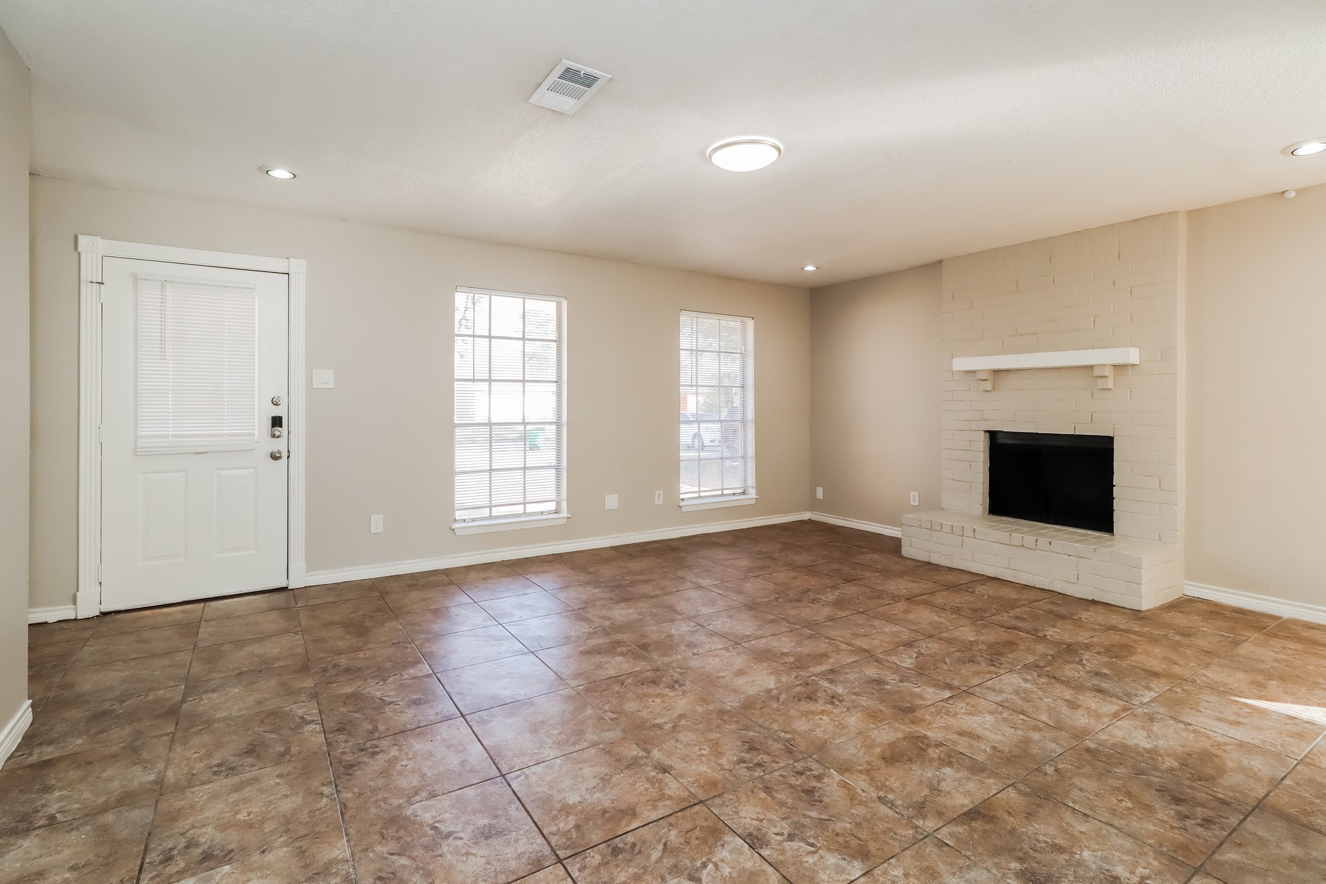 23903 Lestergate Drive Property Photo 6