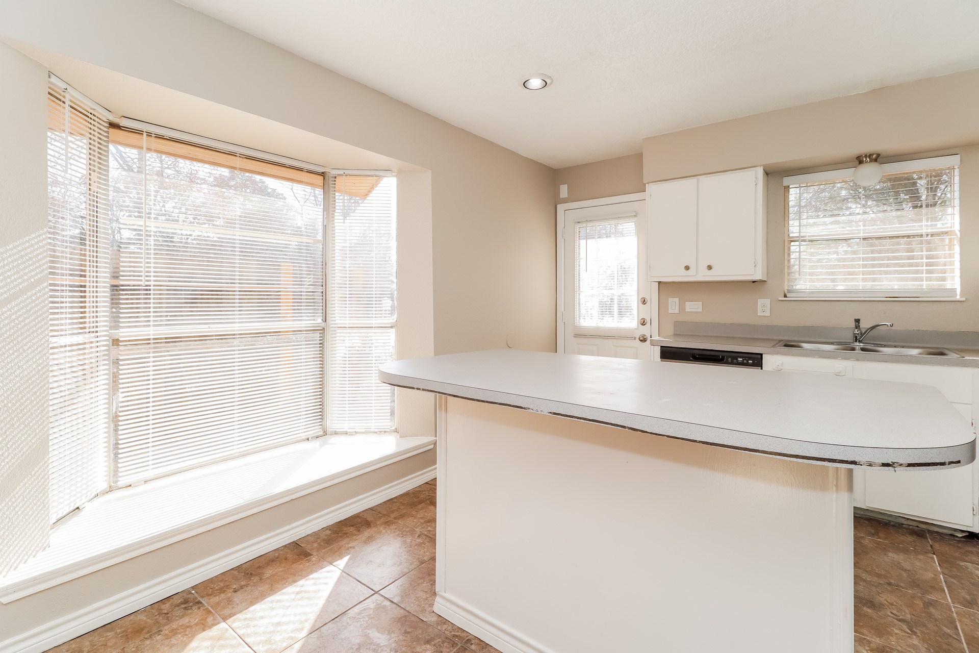 23903 Lestergate Drive Property Photo 8