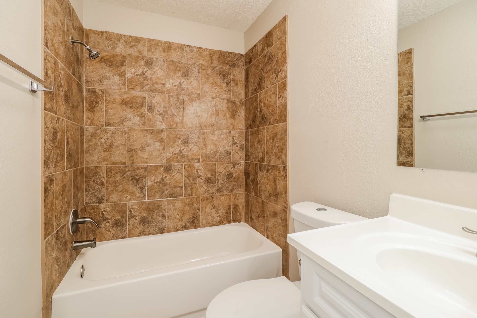 23903 Lestergate Drive Property Photo 15