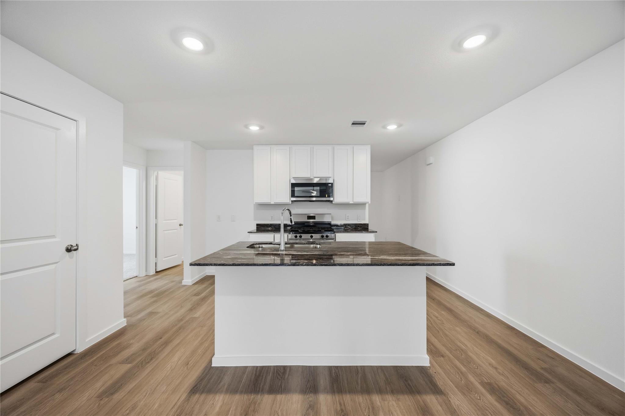 4810 Peanut Butter And Jelly Drive, Houston Tx 77048 Property Photo 4