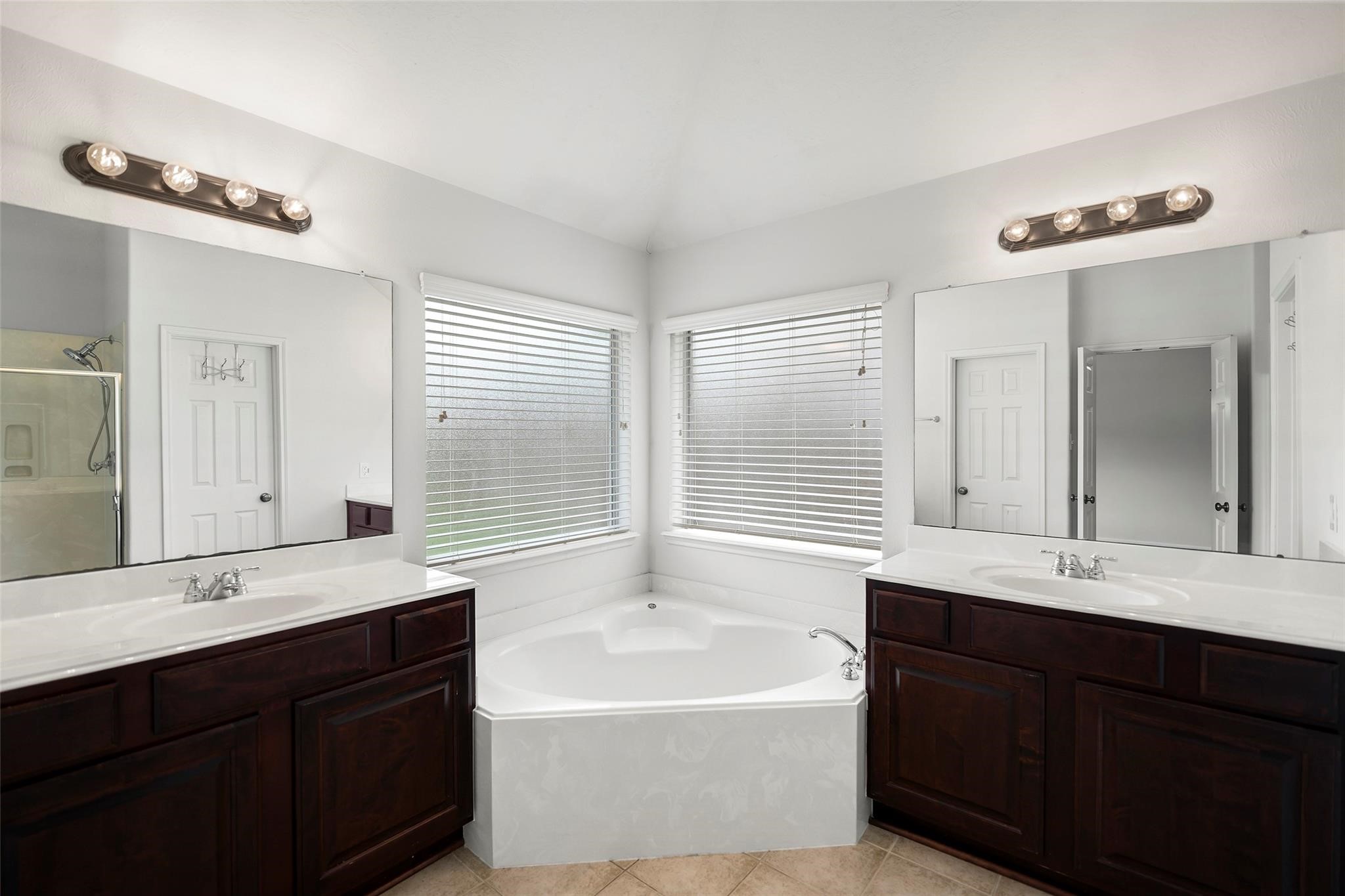 12807 Brook Arbor Court Property Photo 18