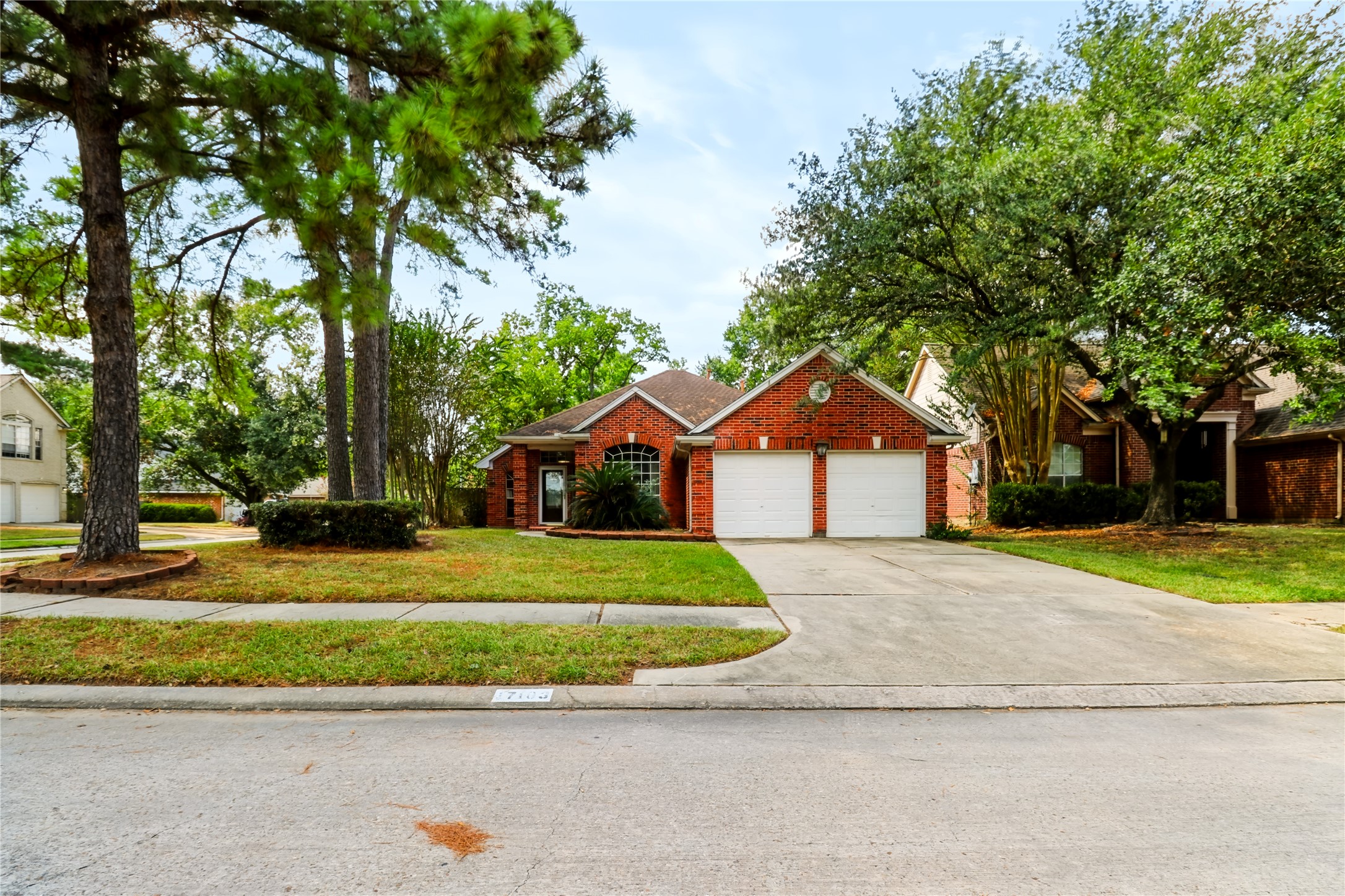 17103 Carroll Lake Drive Property Photo 2