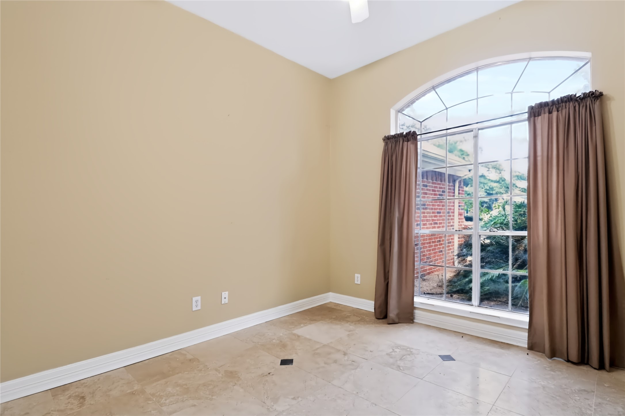 17103 Carroll Lake Drive Property Photo 8