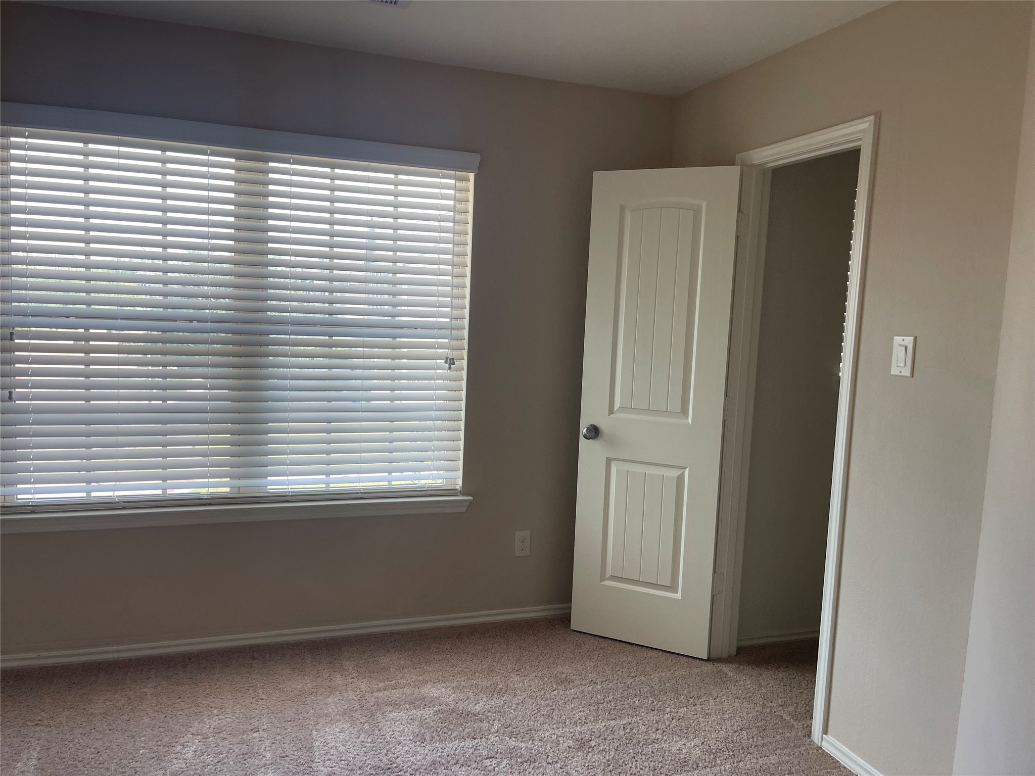 6422 Stoney Creek Drive Property Photo 14