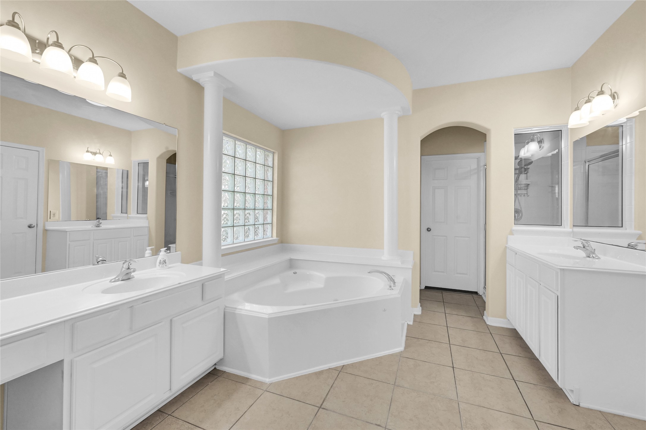 16731 Mallory Bridge Drive Property Photo 20