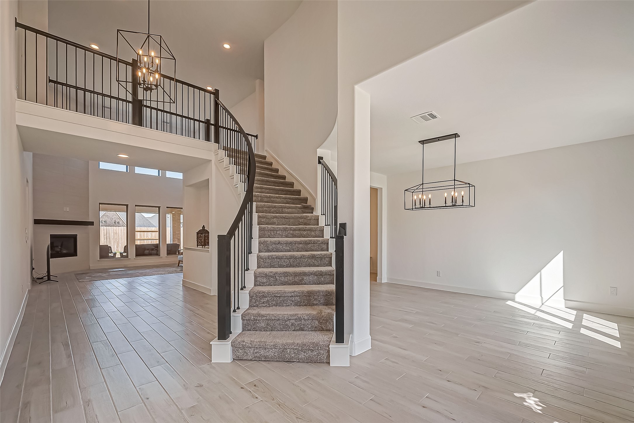 25210 Drumin Drive Property Photo 4