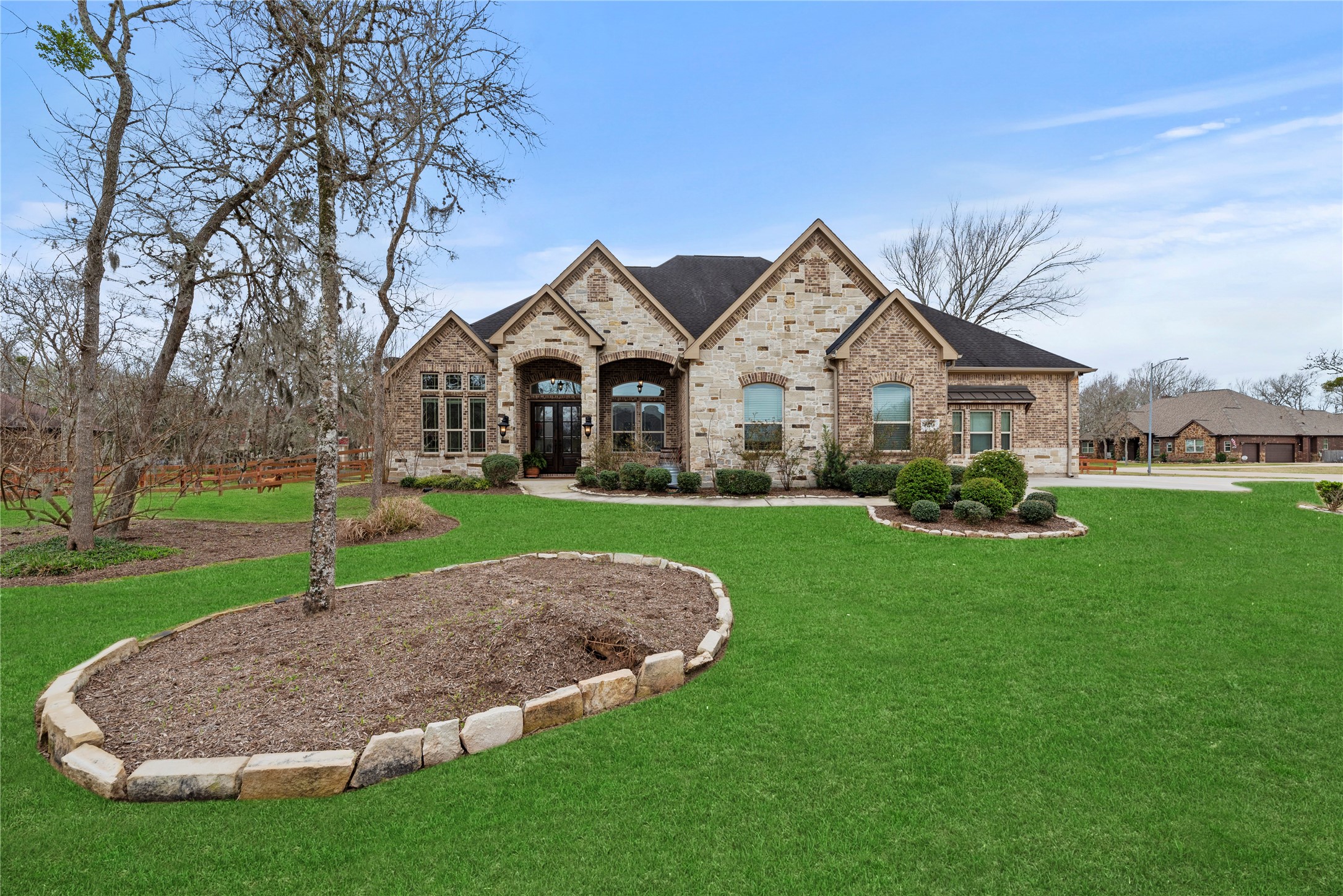 32711 Wales Circle Property Photo 1
