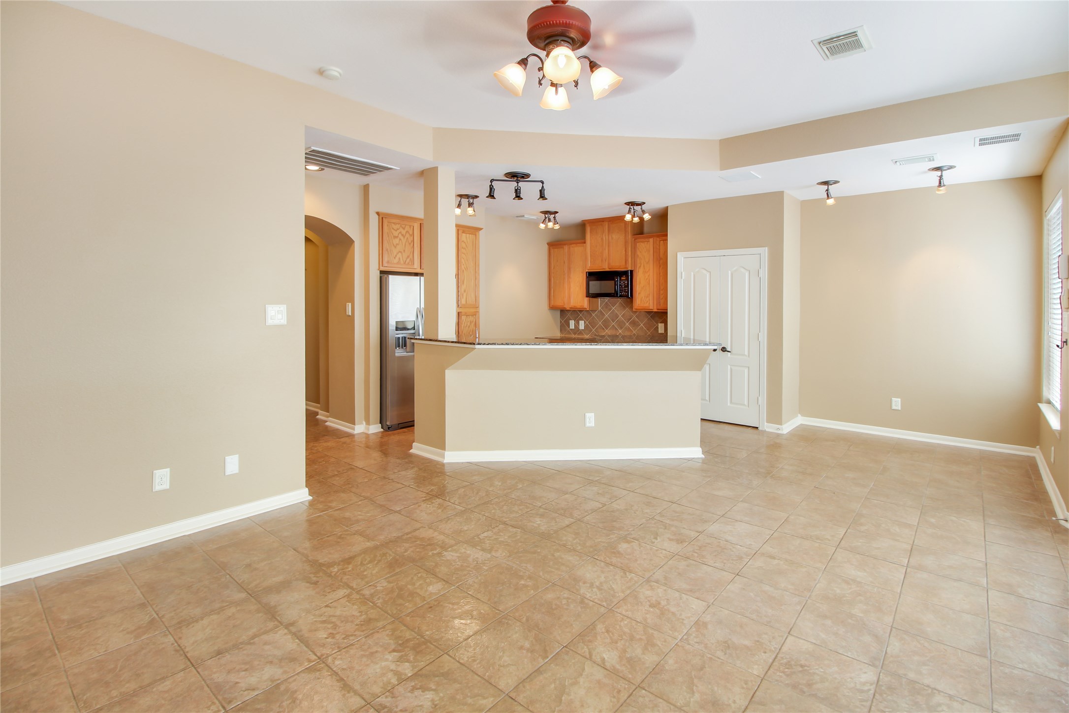 17722 Briar Arbor Property Photo 3